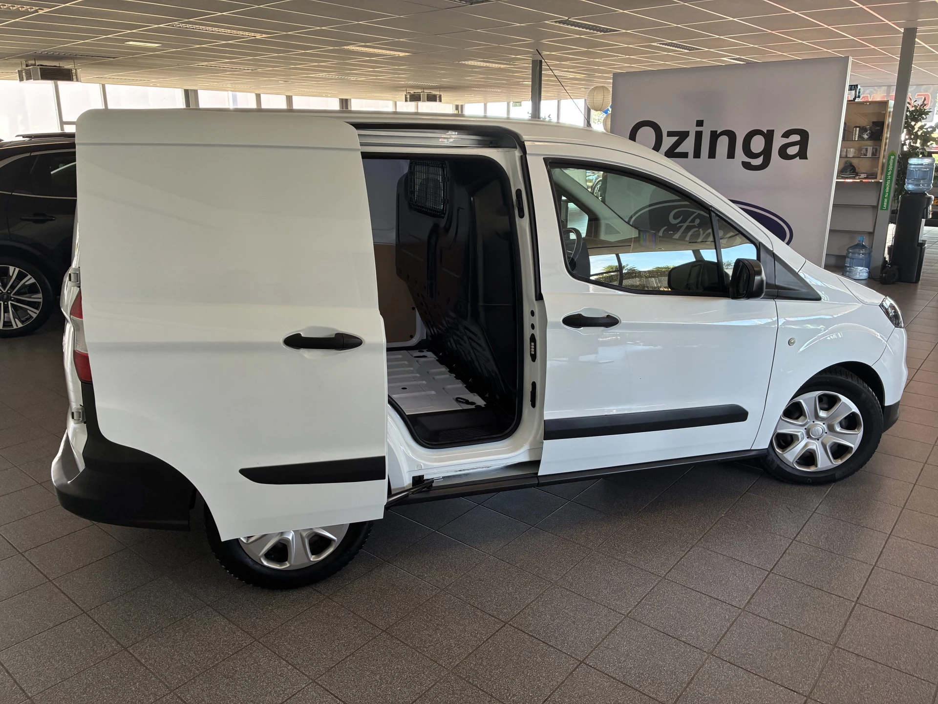 Hoofdafbeelding Ford Transit Courier
