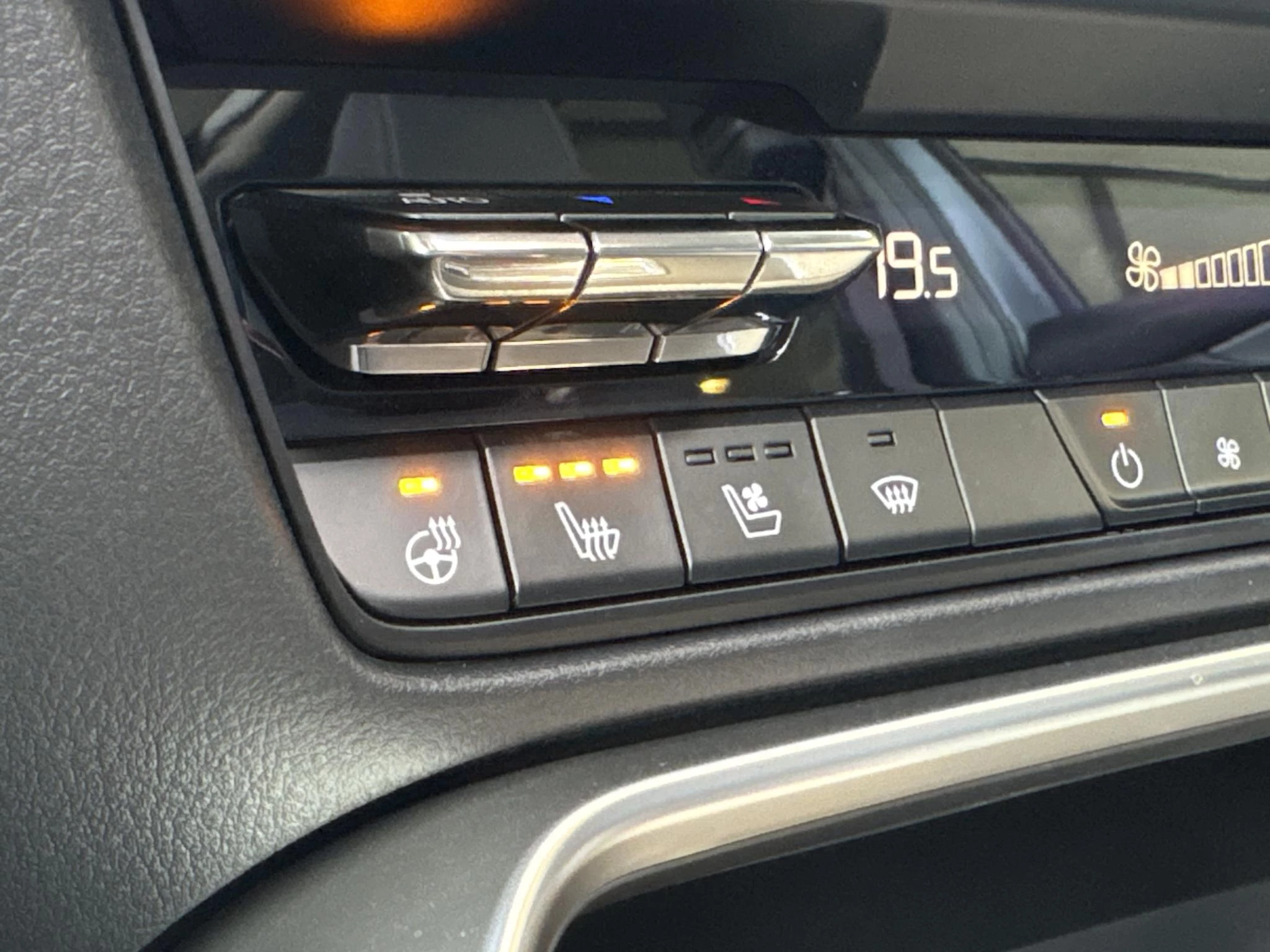 Hoofdafbeelding Mazda CX-60