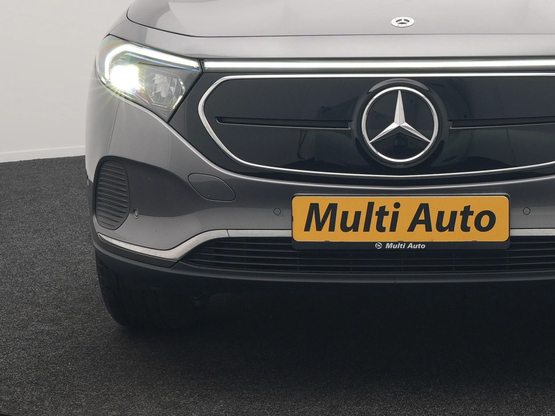Hoofdafbeelding Mercedes-Benz EQA