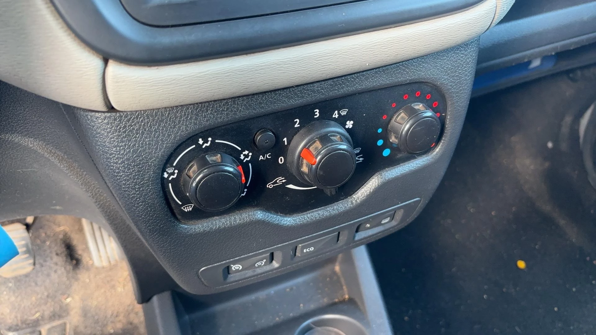 Hoofdafbeelding Dacia Dokker