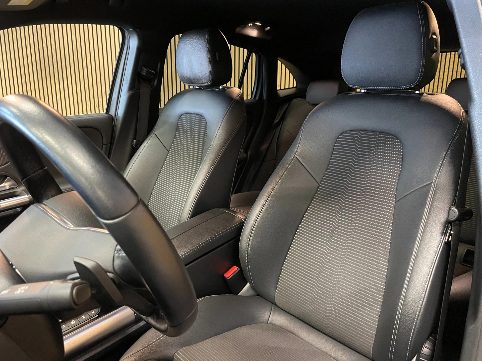Hoofdafbeelding Mercedes-Benz EQA