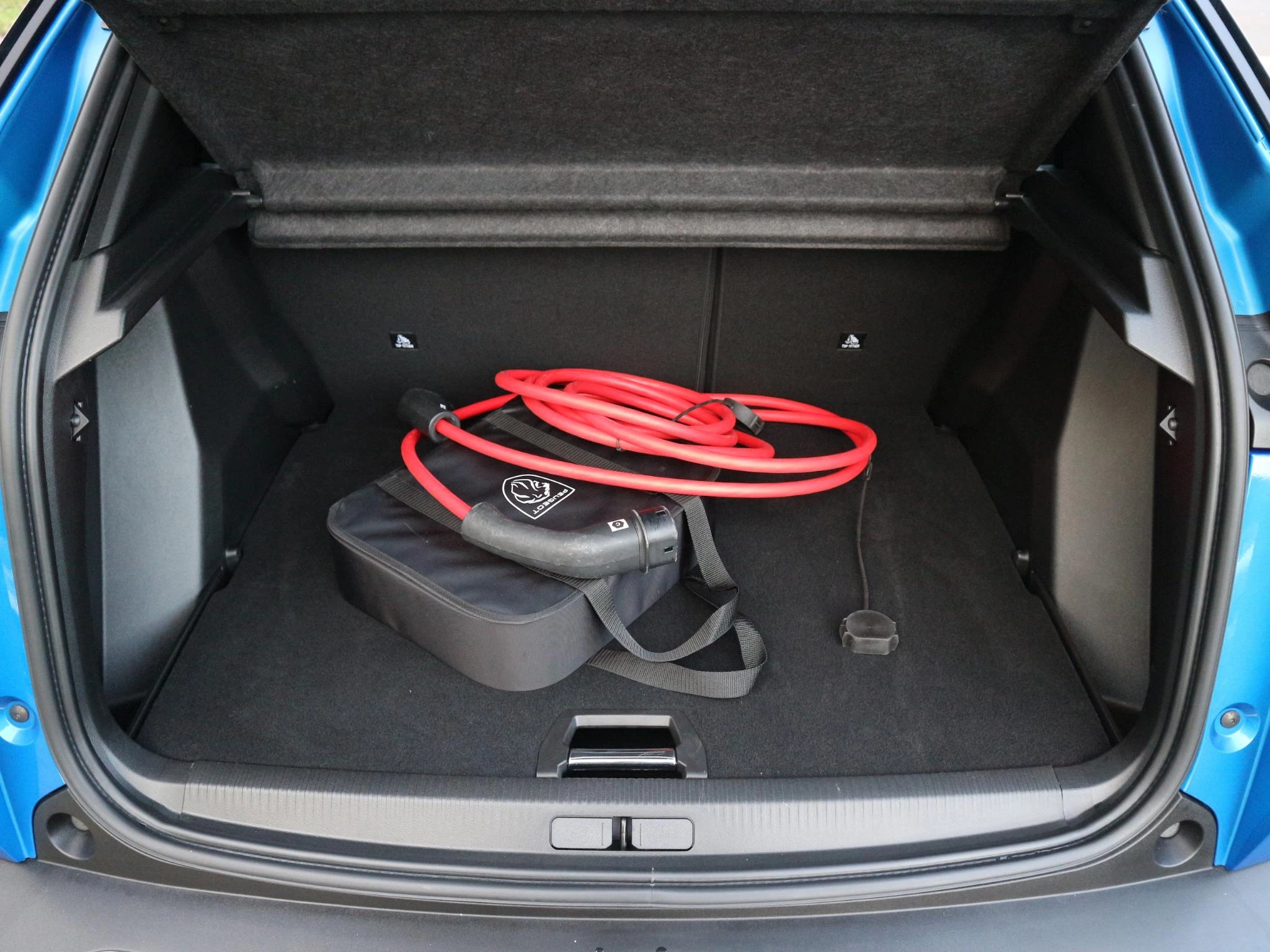 Hoofdafbeelding Peugeot e-2008