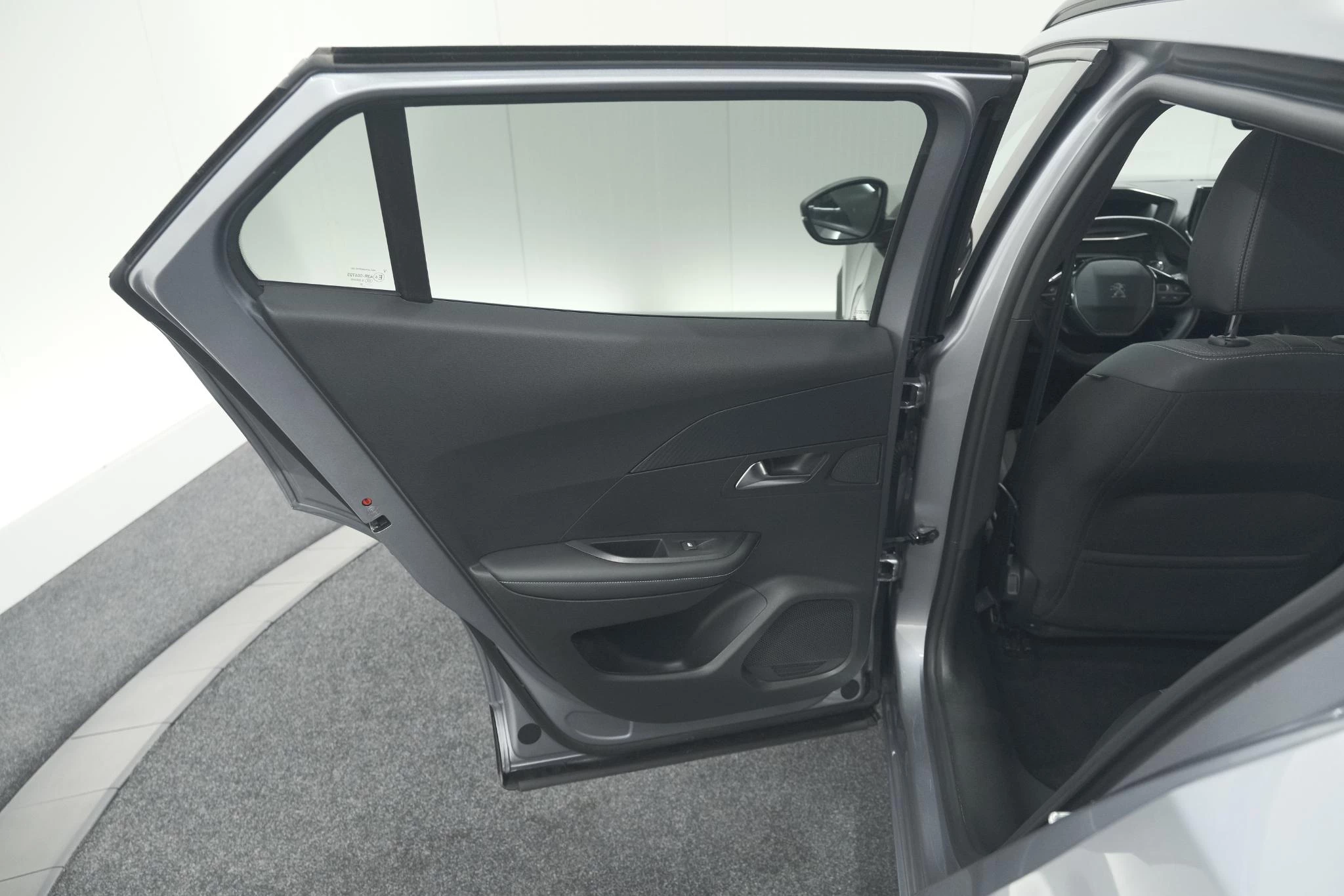 Hoofdafbeelding Peugeot e-2008