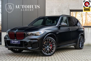 BMW X5 xDrive45e Black Vermilion Edition Skylounge Massage