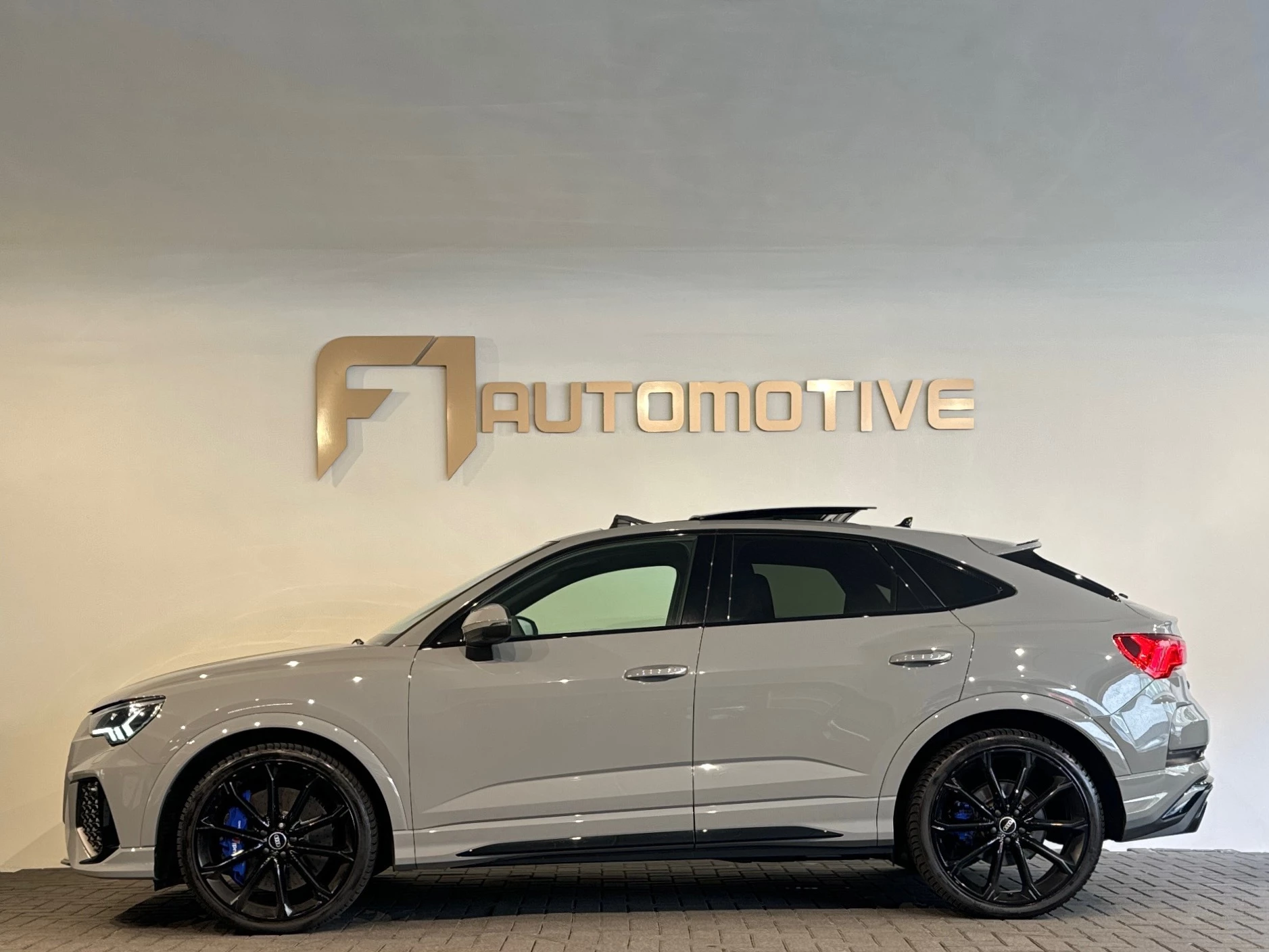Hoofdafbeelding Audi RSQ3