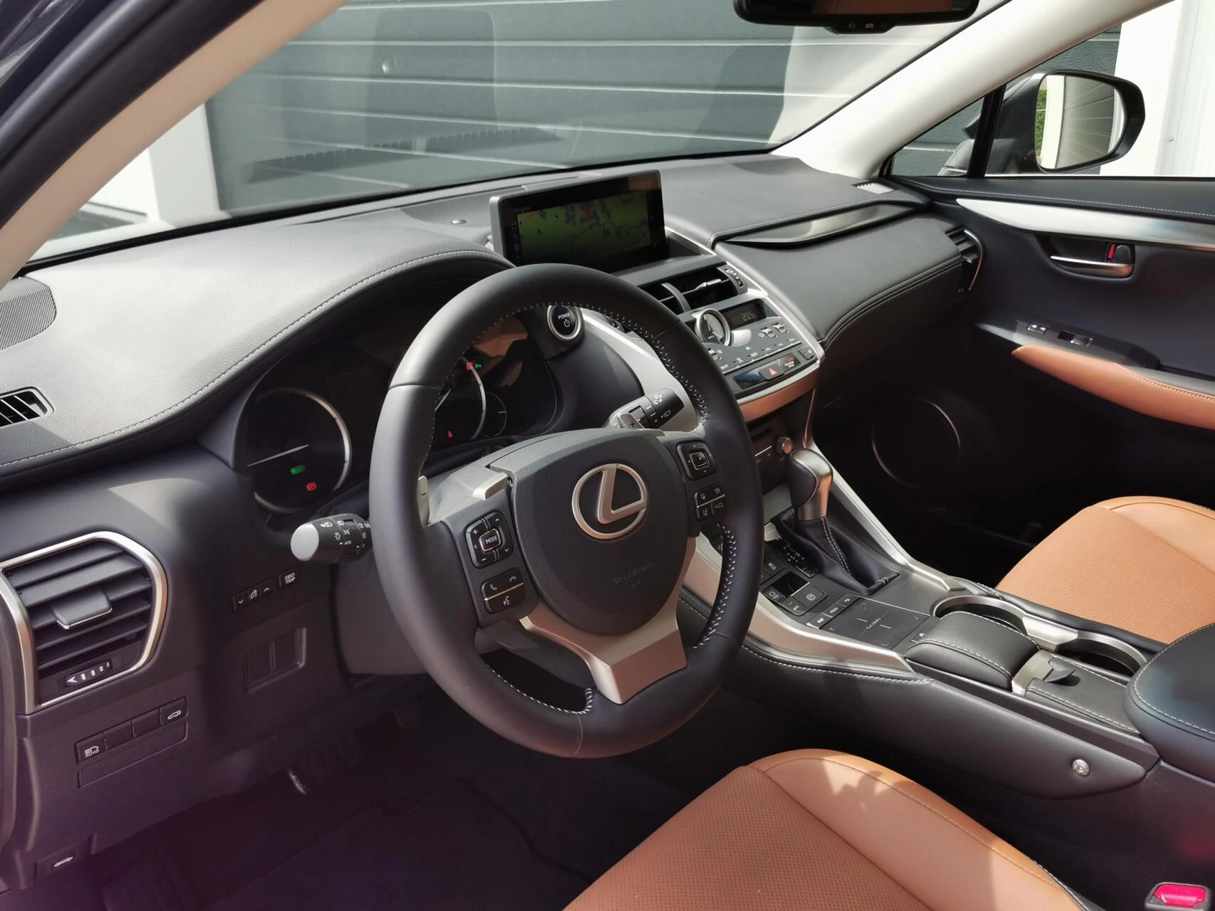 Hoofdafbeelding Lexus NX