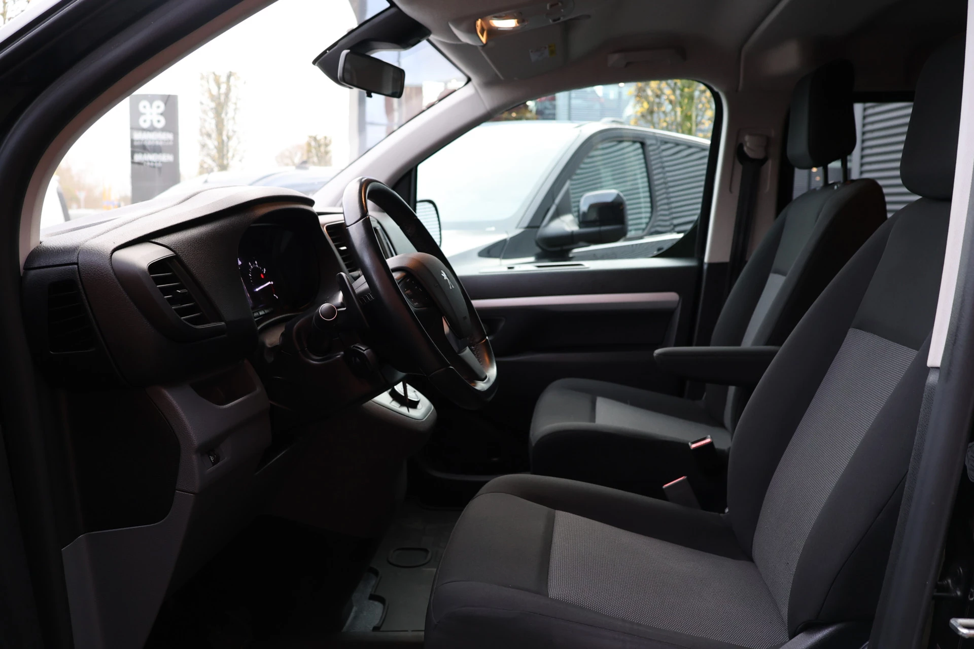 Hoofdafbeelding Peugeot Expert