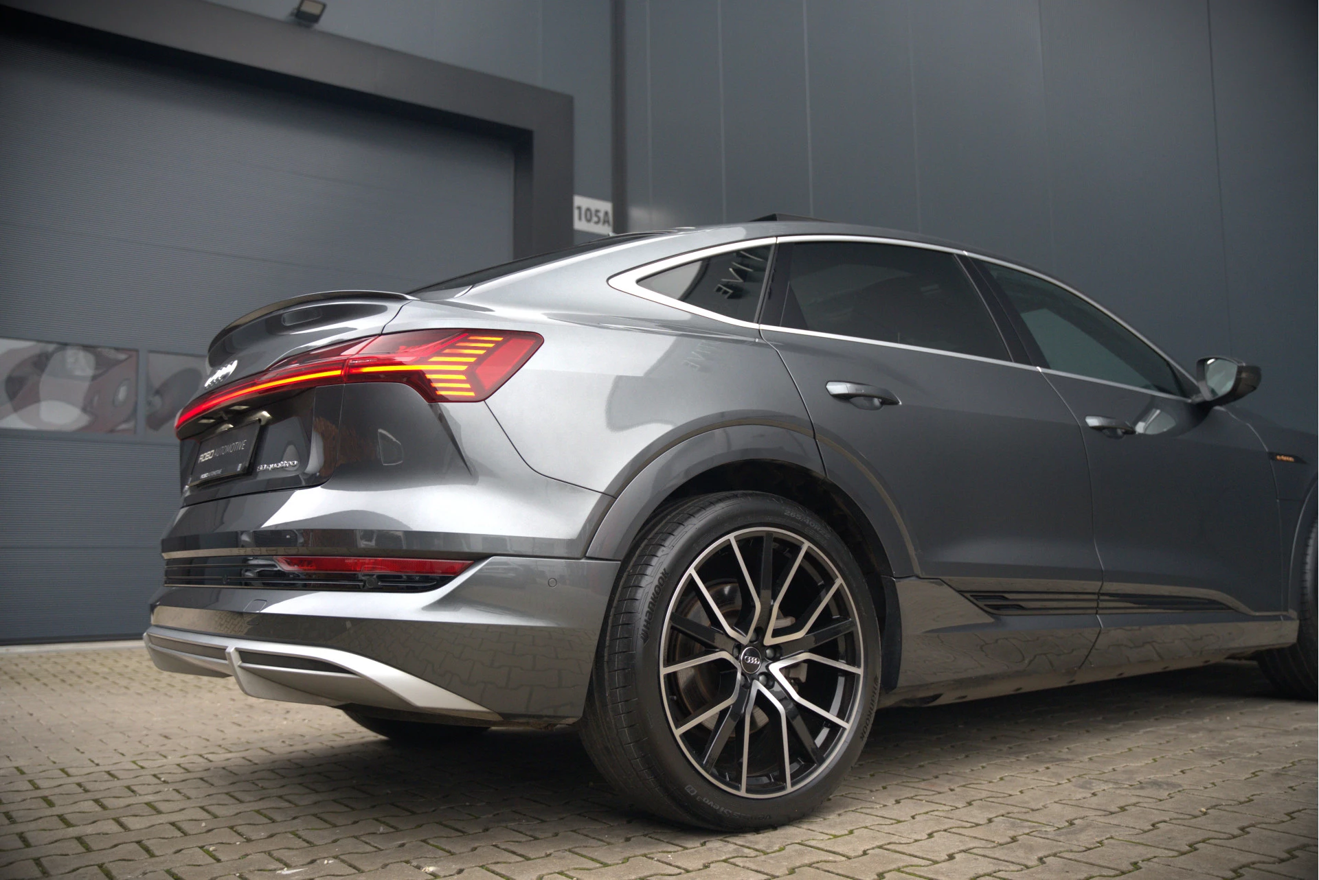 Hoofdafbeelding Audi e-tron