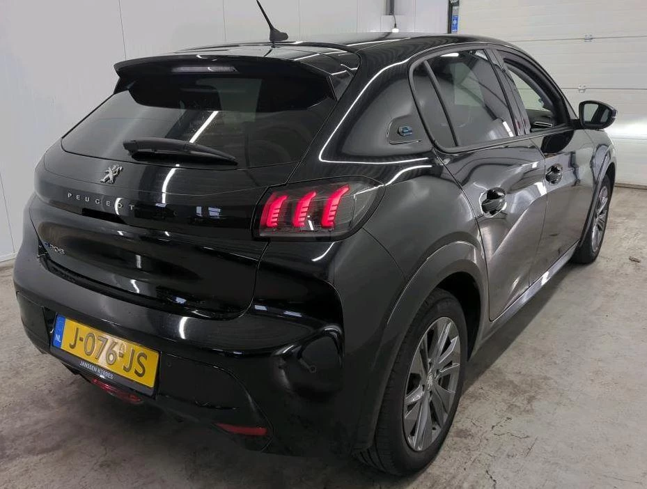 Hoofdafbeelding Peugeot e-208