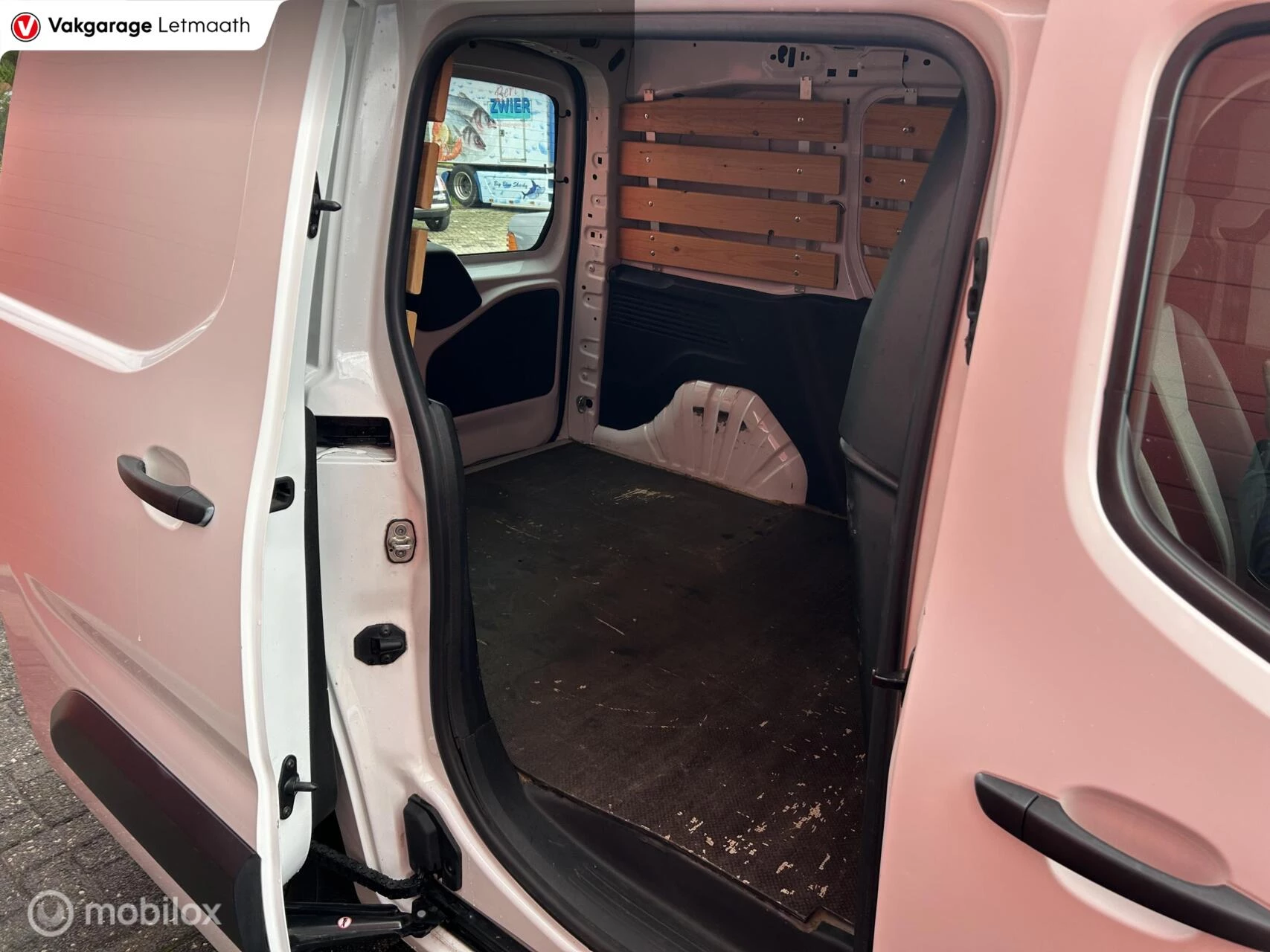 Hoofdafbeelding Peugeot Partner