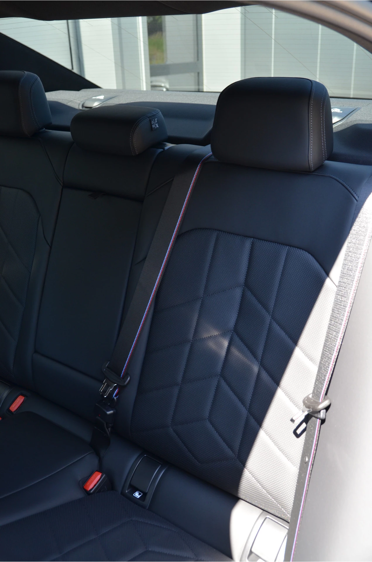 Hoofdafbeelding BMW i5
