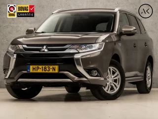Mitsubishi Outlander 2.0 PHEV Deluxe 203Pk Automaat (NAVIGATIE, LEDER/ALCANTARA, KEYLESS, CAMERA, SPORTSTOELEN, GETINT GLAS, TREKHAAK, CRUISE, NIEUWE APK, NIEUWSTAAT)