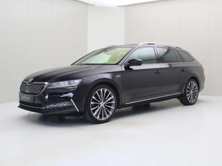 Skoda Superb Combi 1.4 TSI iV 218PK DSG6 L&K [ PANO+ACC+CAMERA+CARPLAY+STOELVERWARMING+CLIMATE ]