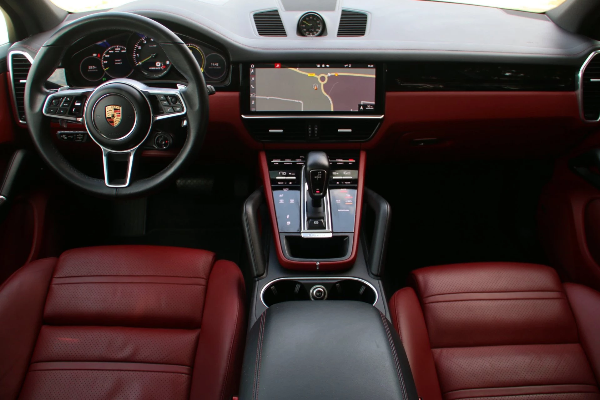 Hoofdafbeelding Porsche Cayenne