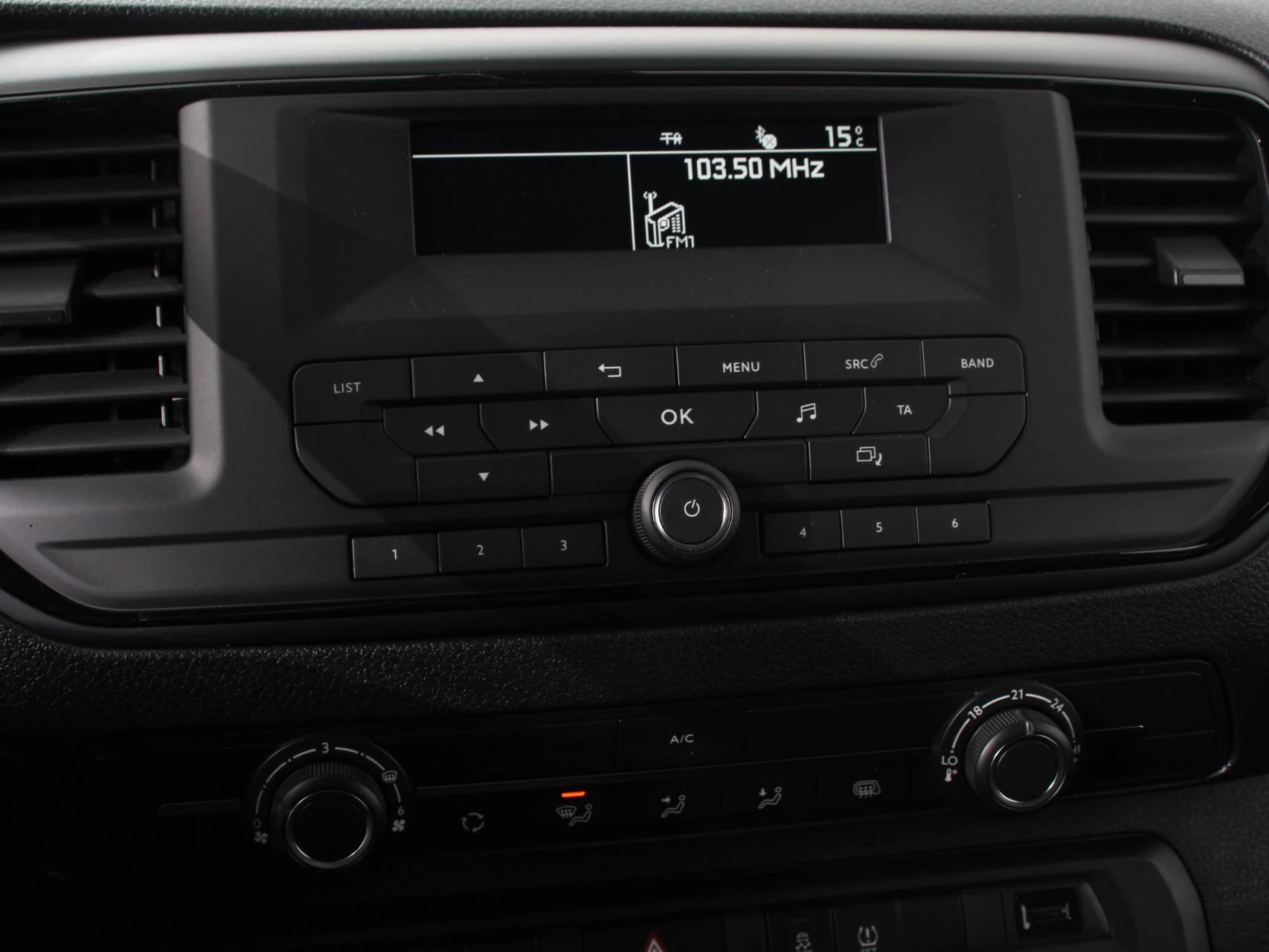 Hoofdafbeelding Peugeot e-Expert