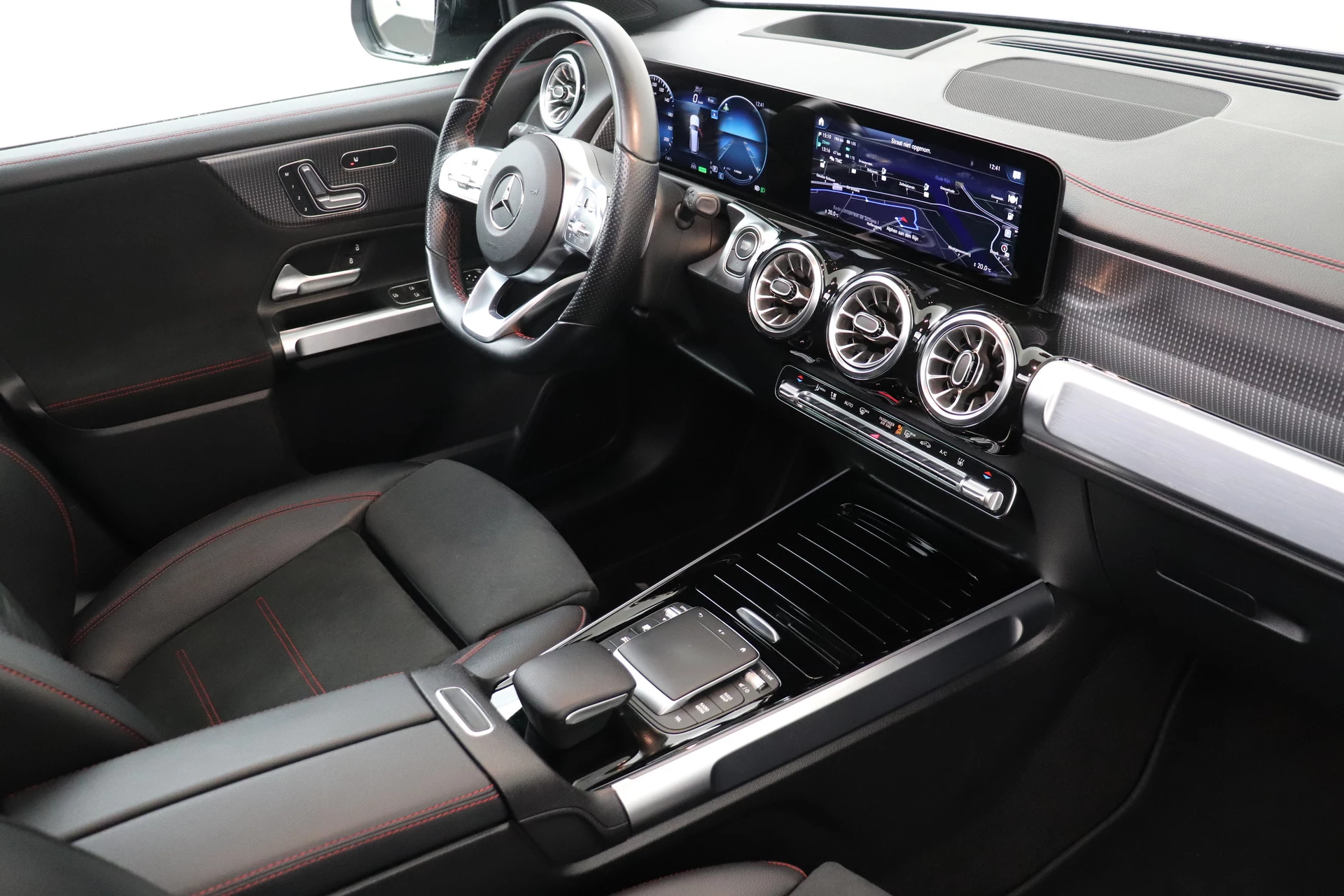 Hoofdafbeelding Mercedes-Benz EQB