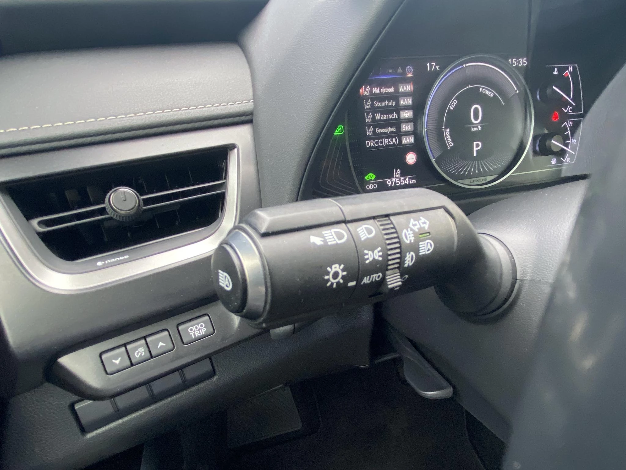 Hoofdafbeelding Lexus UX