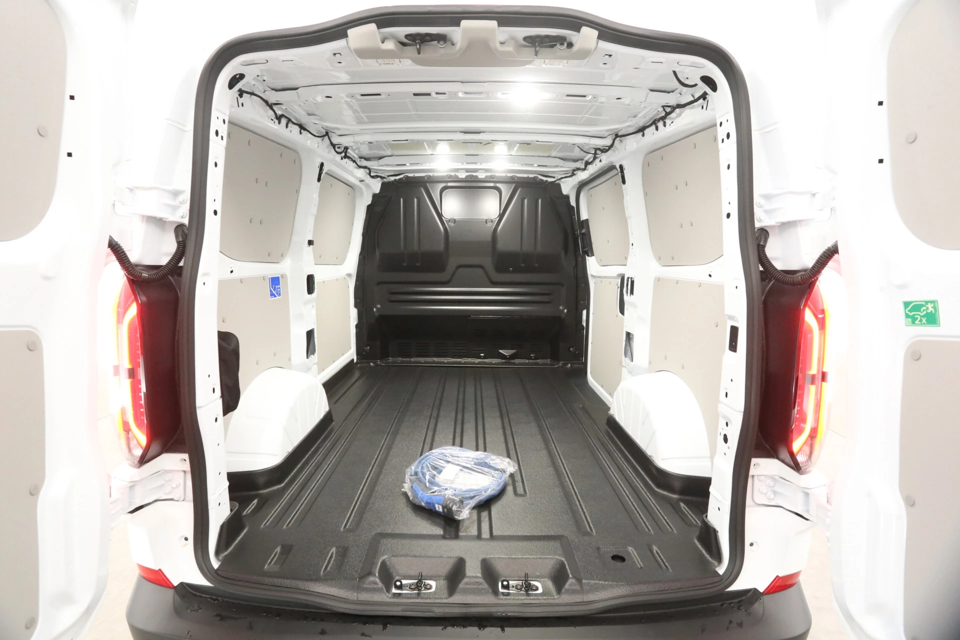 Hoofdafbeelding Ford E-Transit Custom