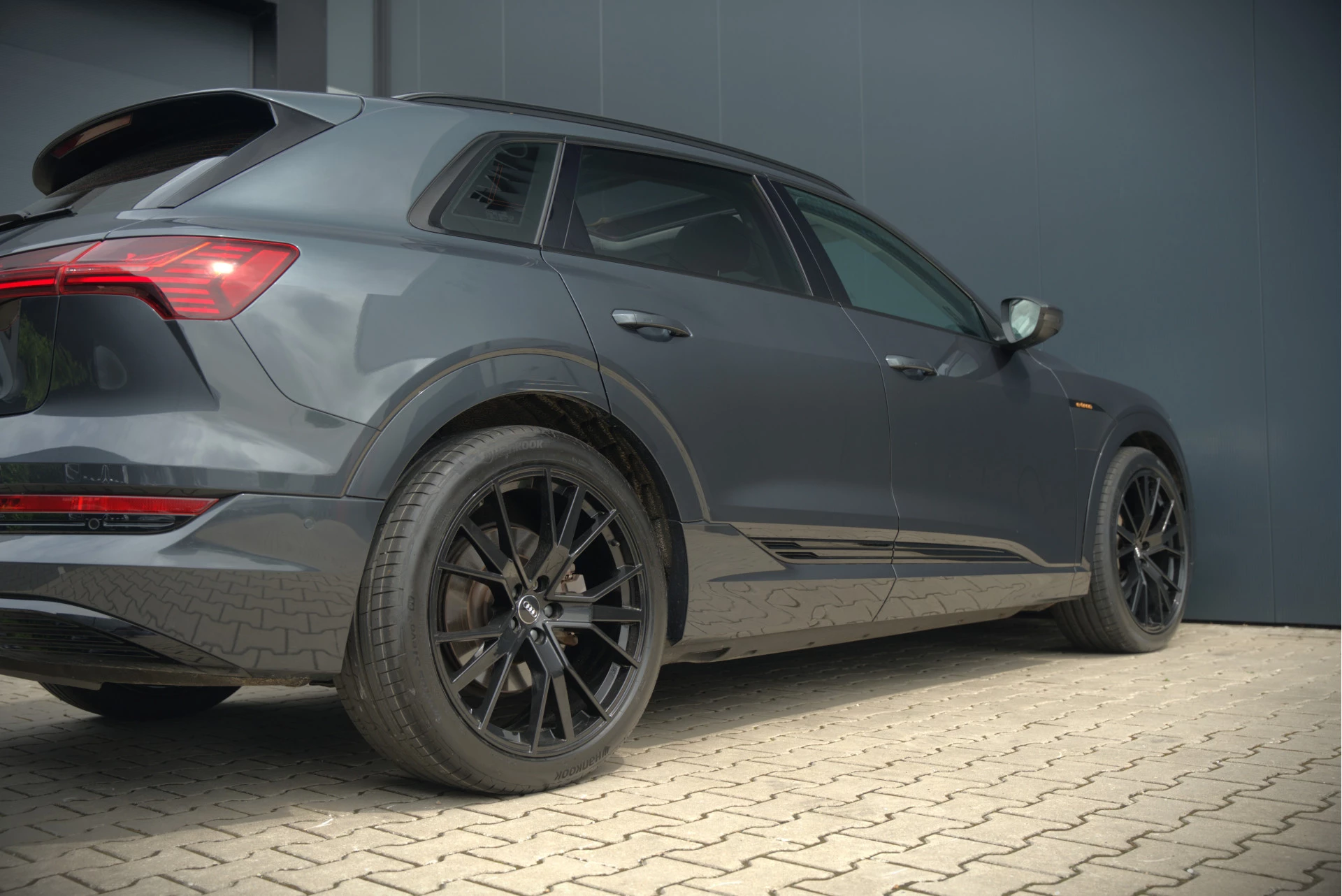 Hoofdafbeelding Audi e-tron