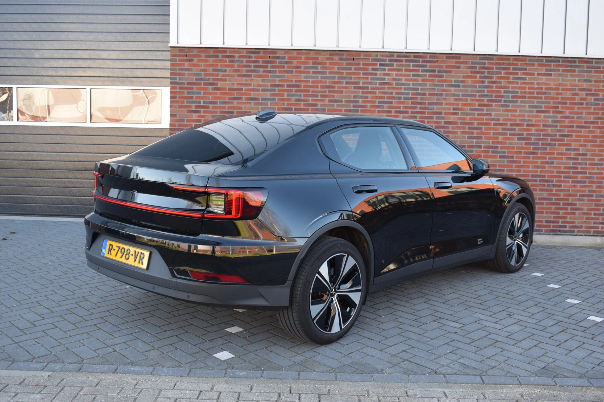 Hoofdafbeelding Polestar 2