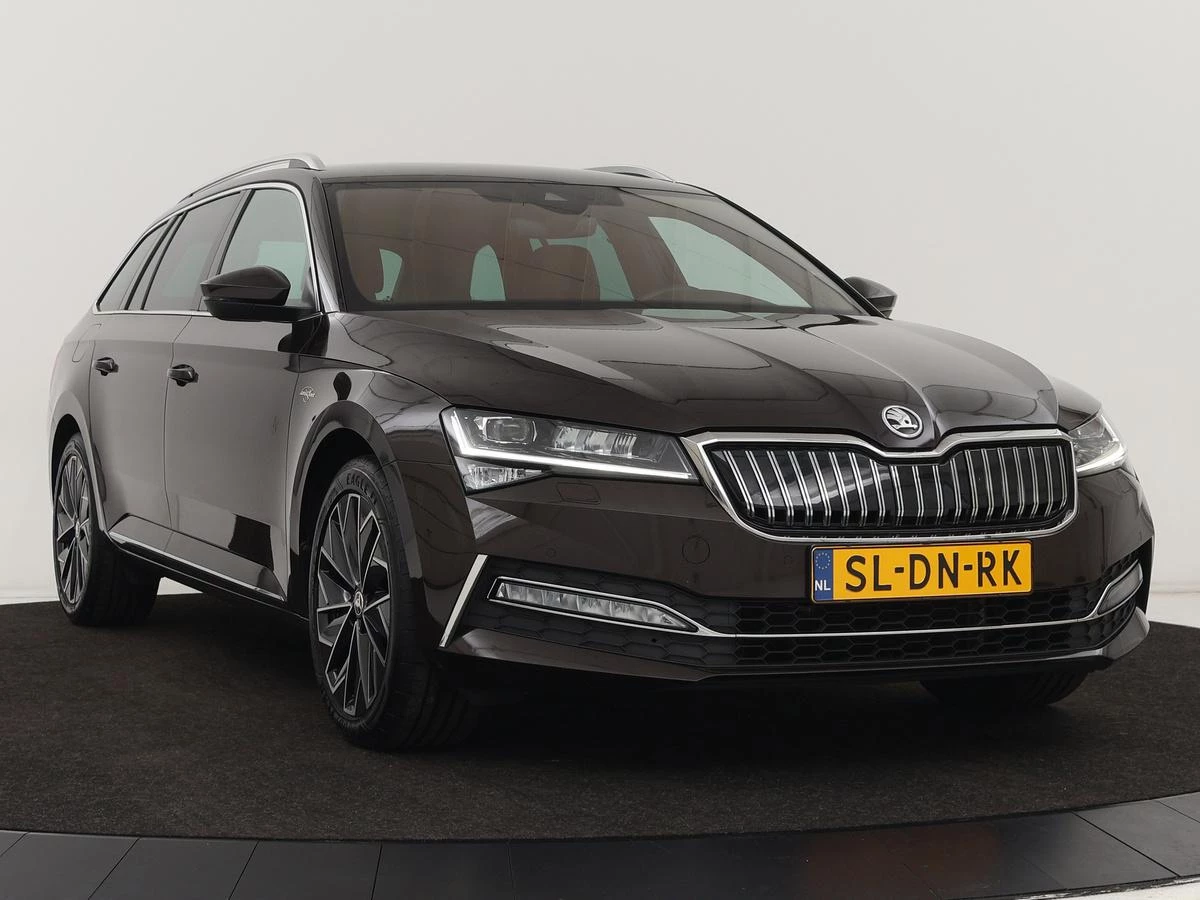Hoofdafbeelding Škoda Superb