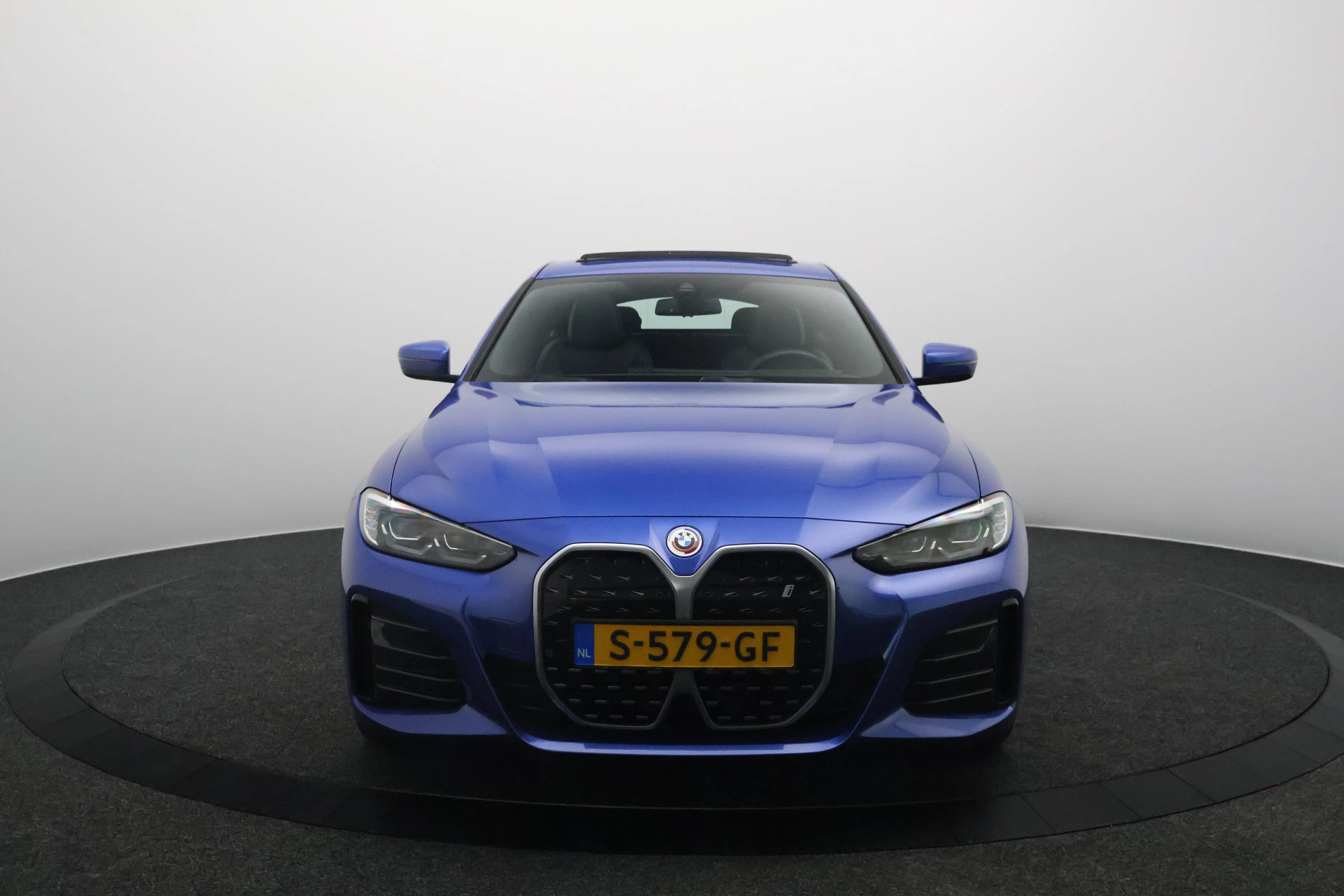 Hoofdafbeelding BMW i4