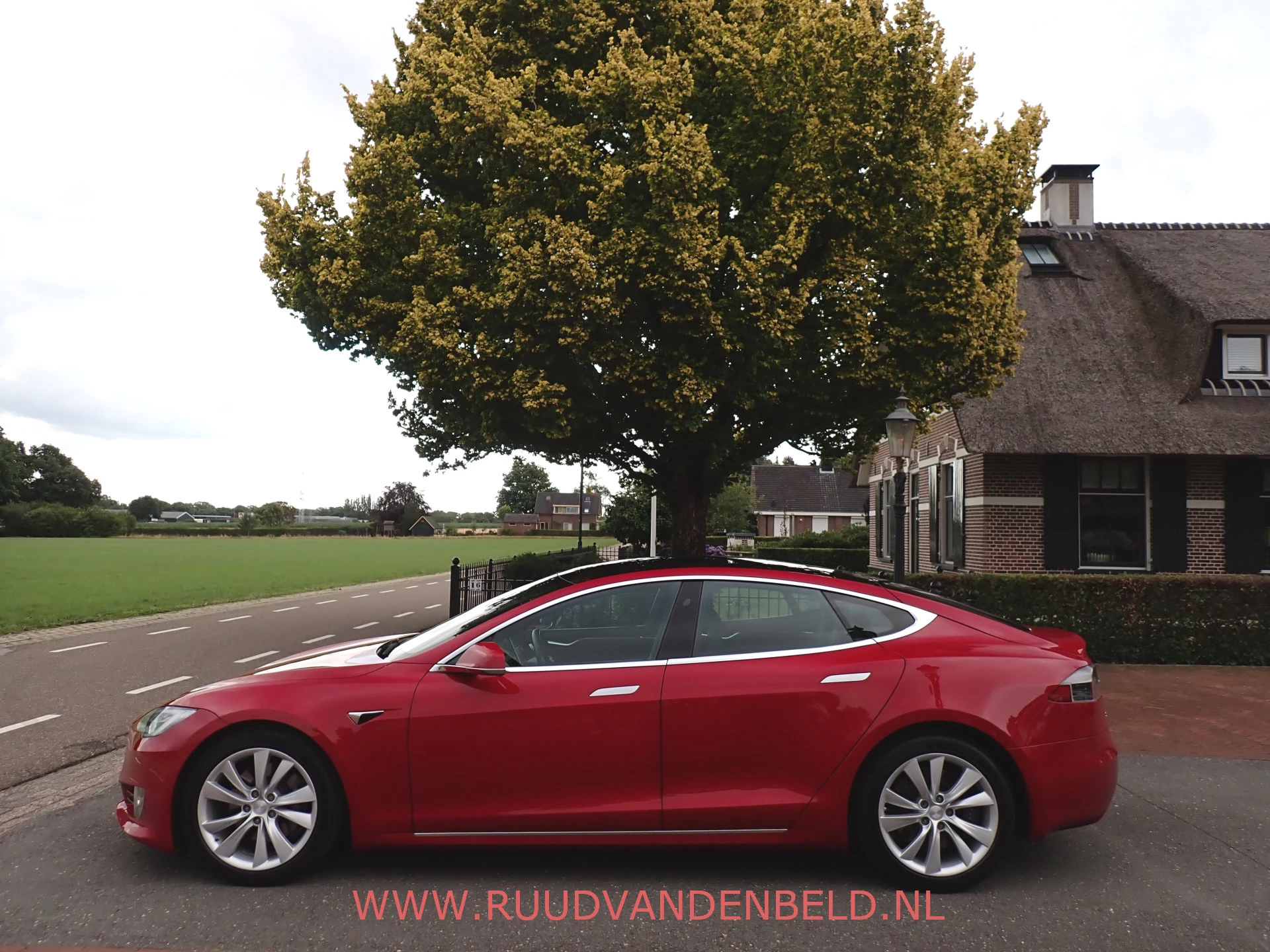 Hoofdafbeelding Tesla Model S