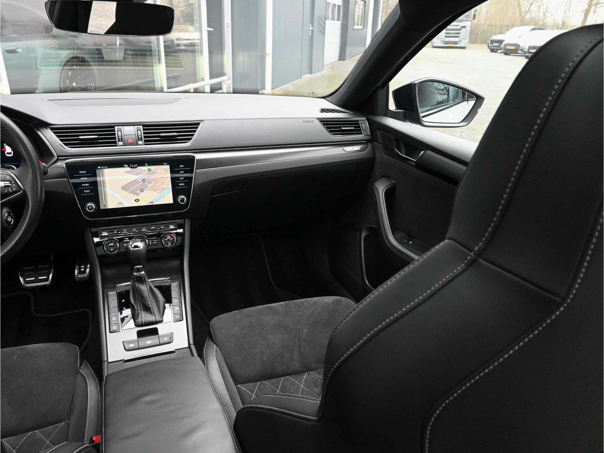 Hoofdafbeelding Škoda Superb