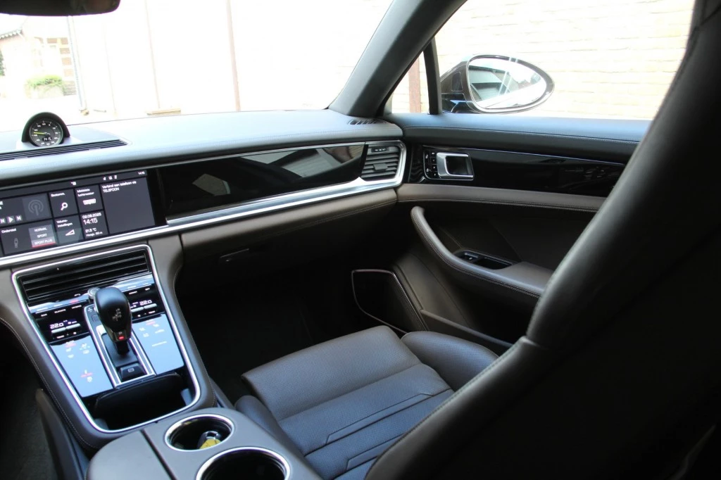 Hoofdafbeelding Porsche Panamera