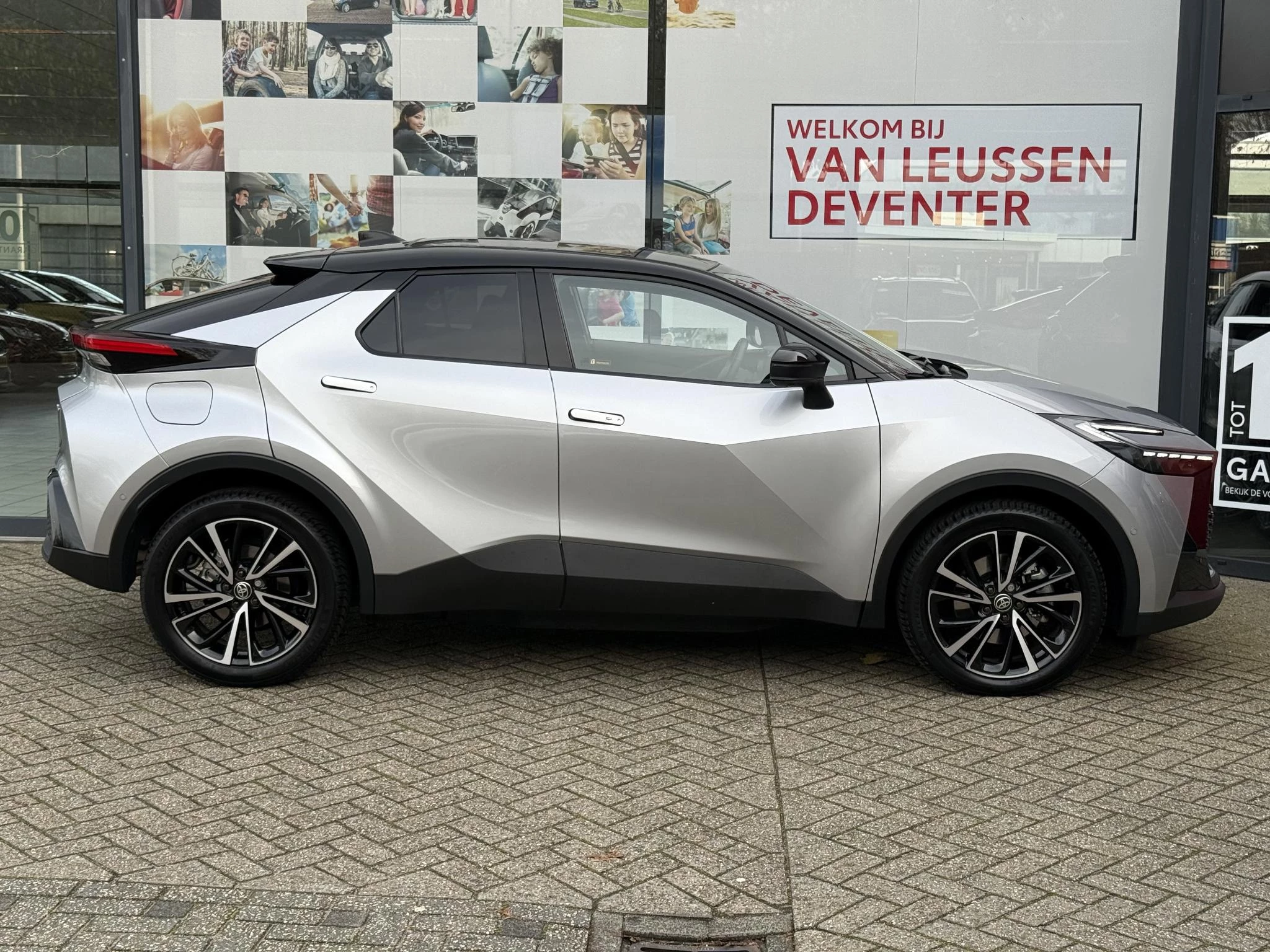 Hoofdafbeelding Toyota C-HR
