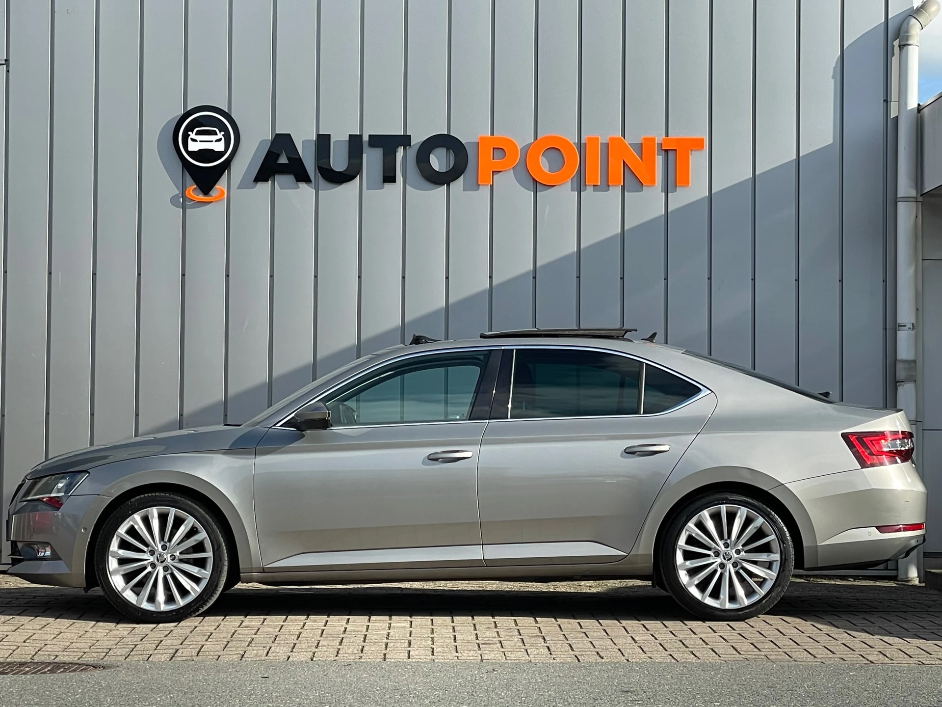 Hoofdafbeelding Škoda Superb