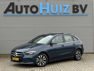 Mercedes-Benz B-Klasse 200 Business Solution Stoelverwarming Panoramadak LED Carplay Achteruitrijcamera