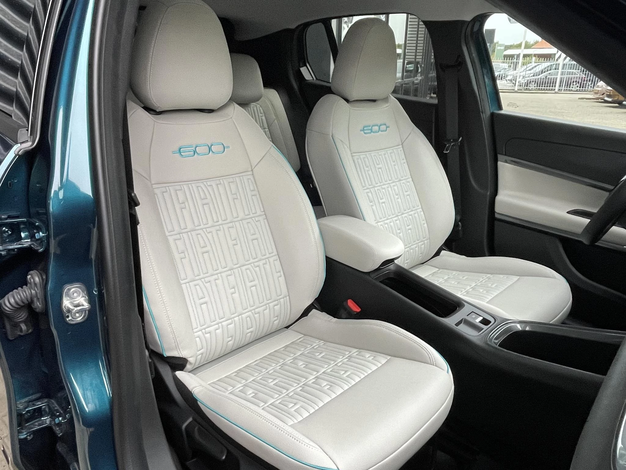 Hoofdafbeelding Fiat 600