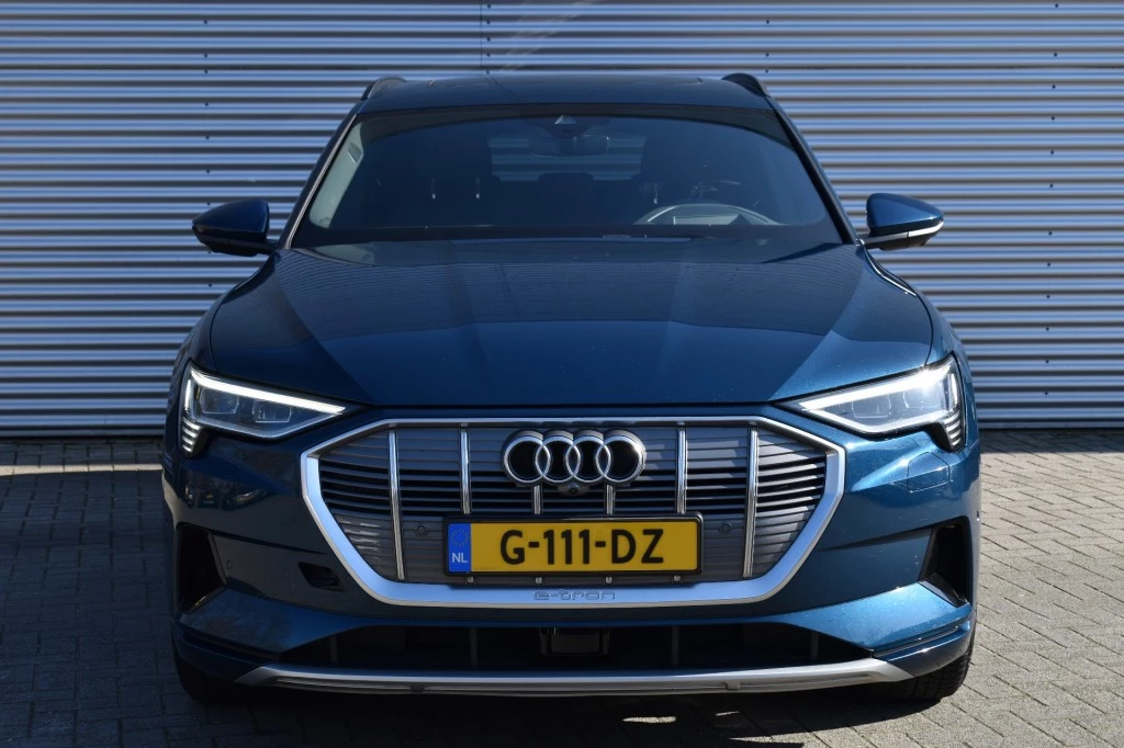 Hoofdafbeelding Audi e-tron