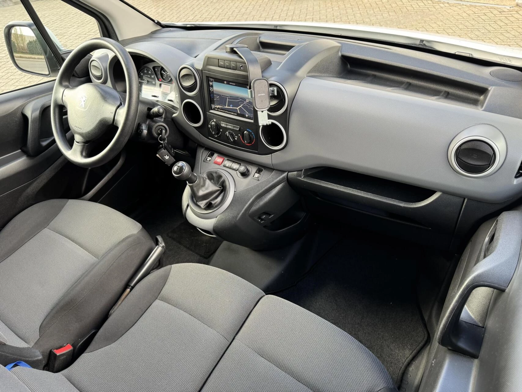 Hoofdafbeelding Peugeot Partner