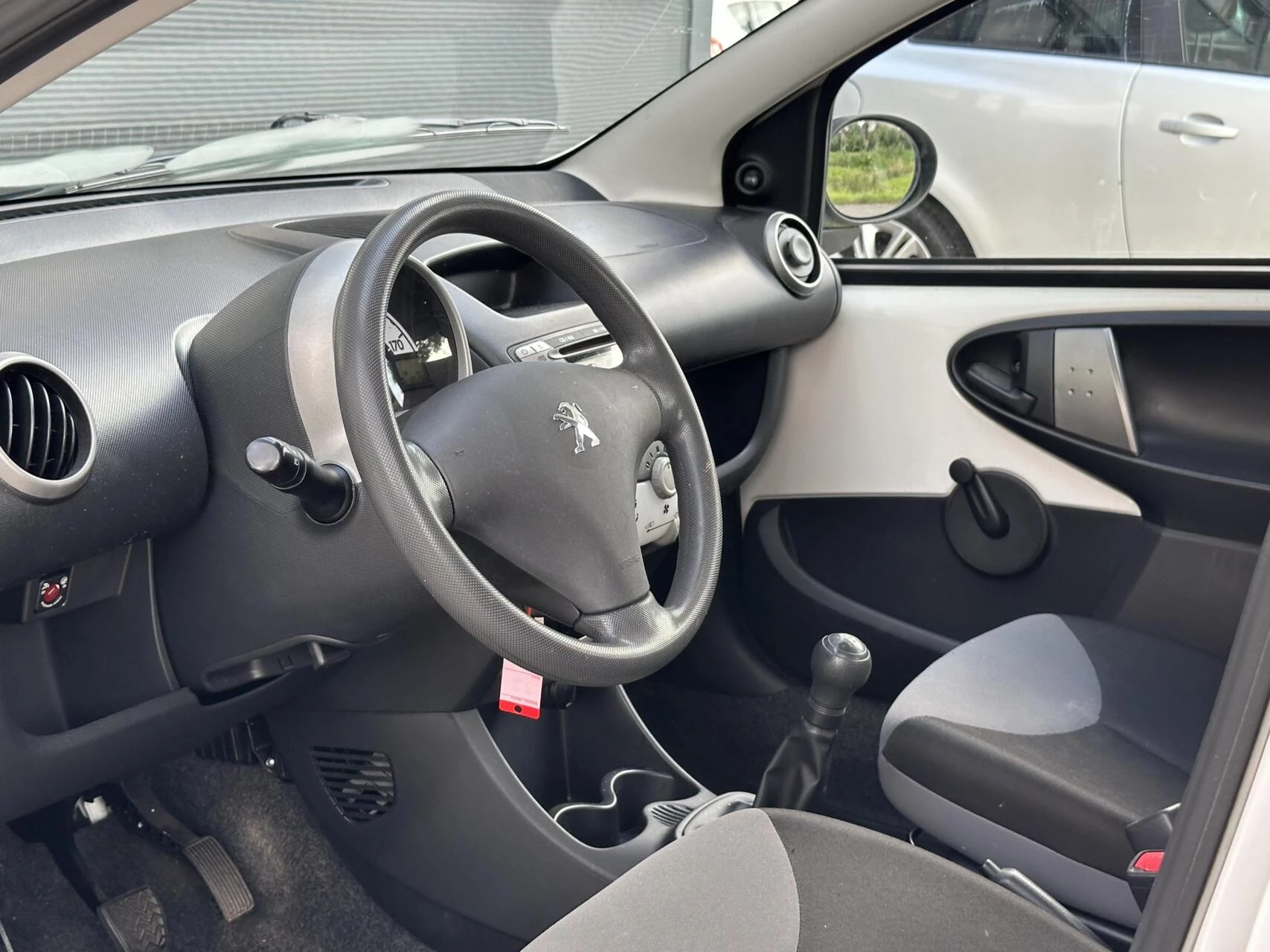 Hoofdafbeelding Peugeot 107