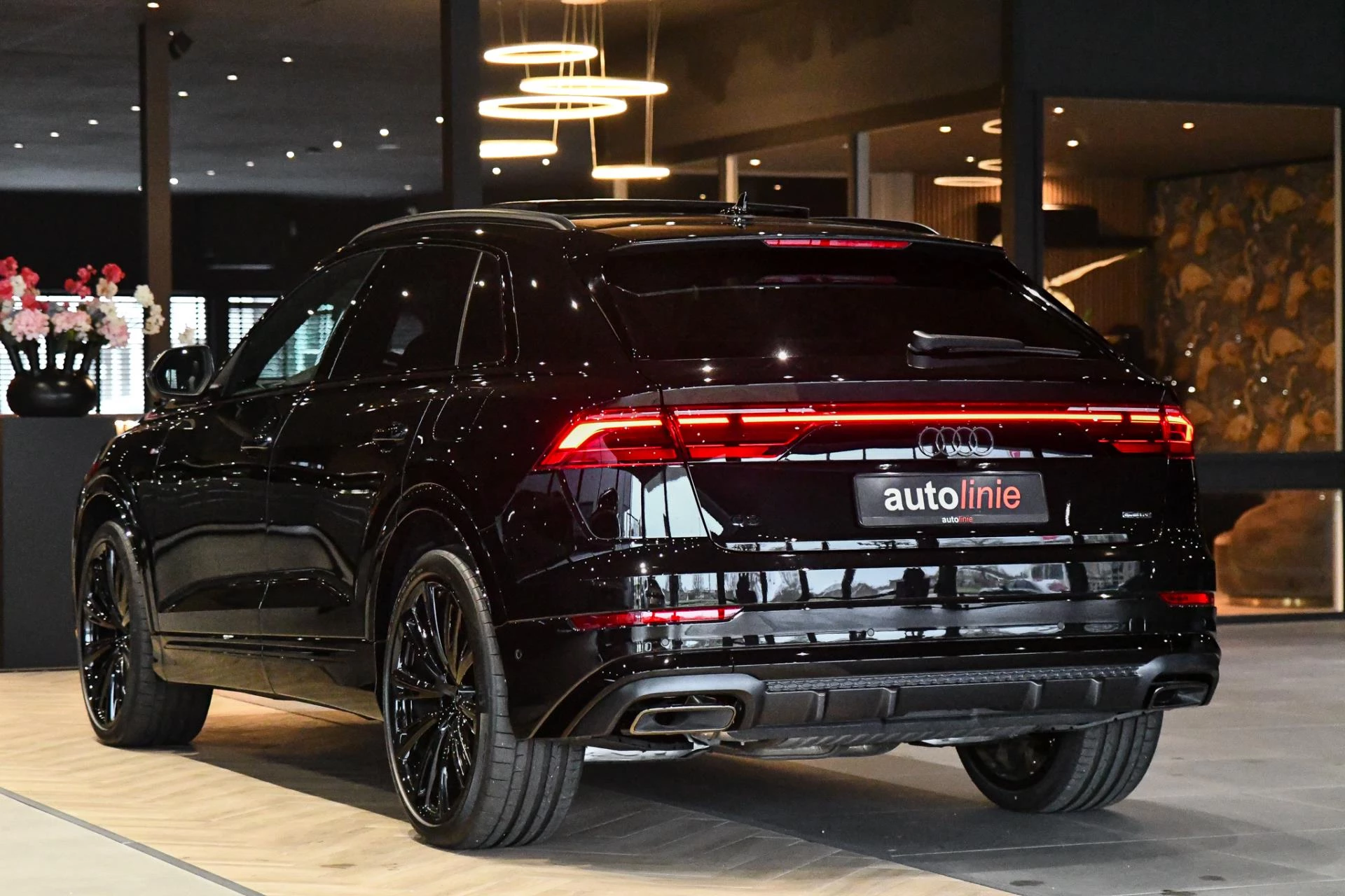 Hoofdafbeelding Audi Q8