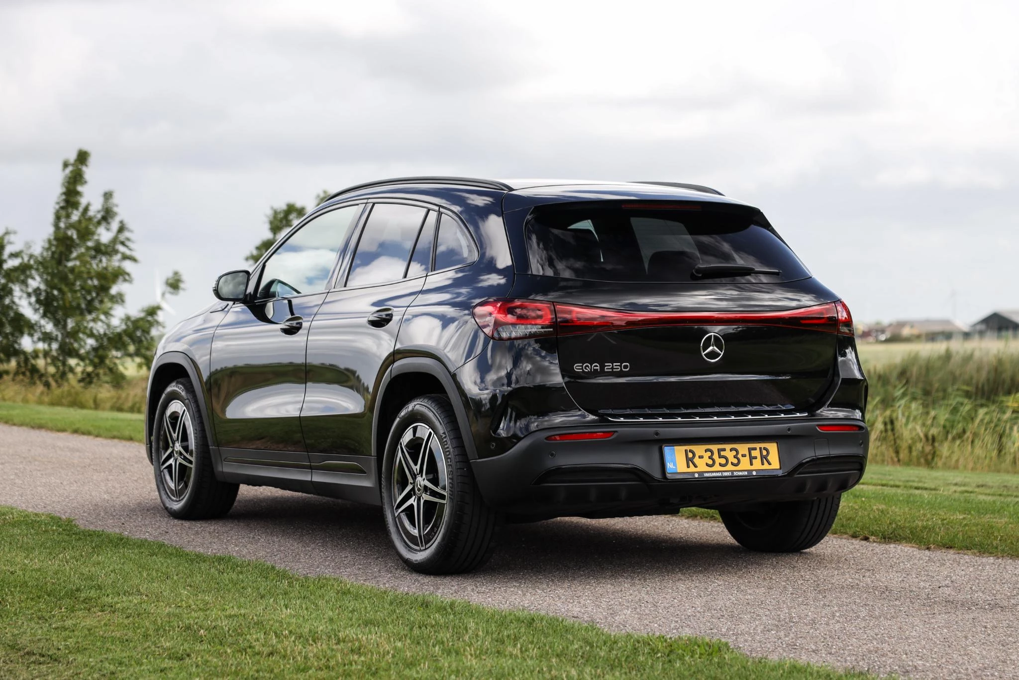 Hoofdafbeelding Mercedes-Benz EQA