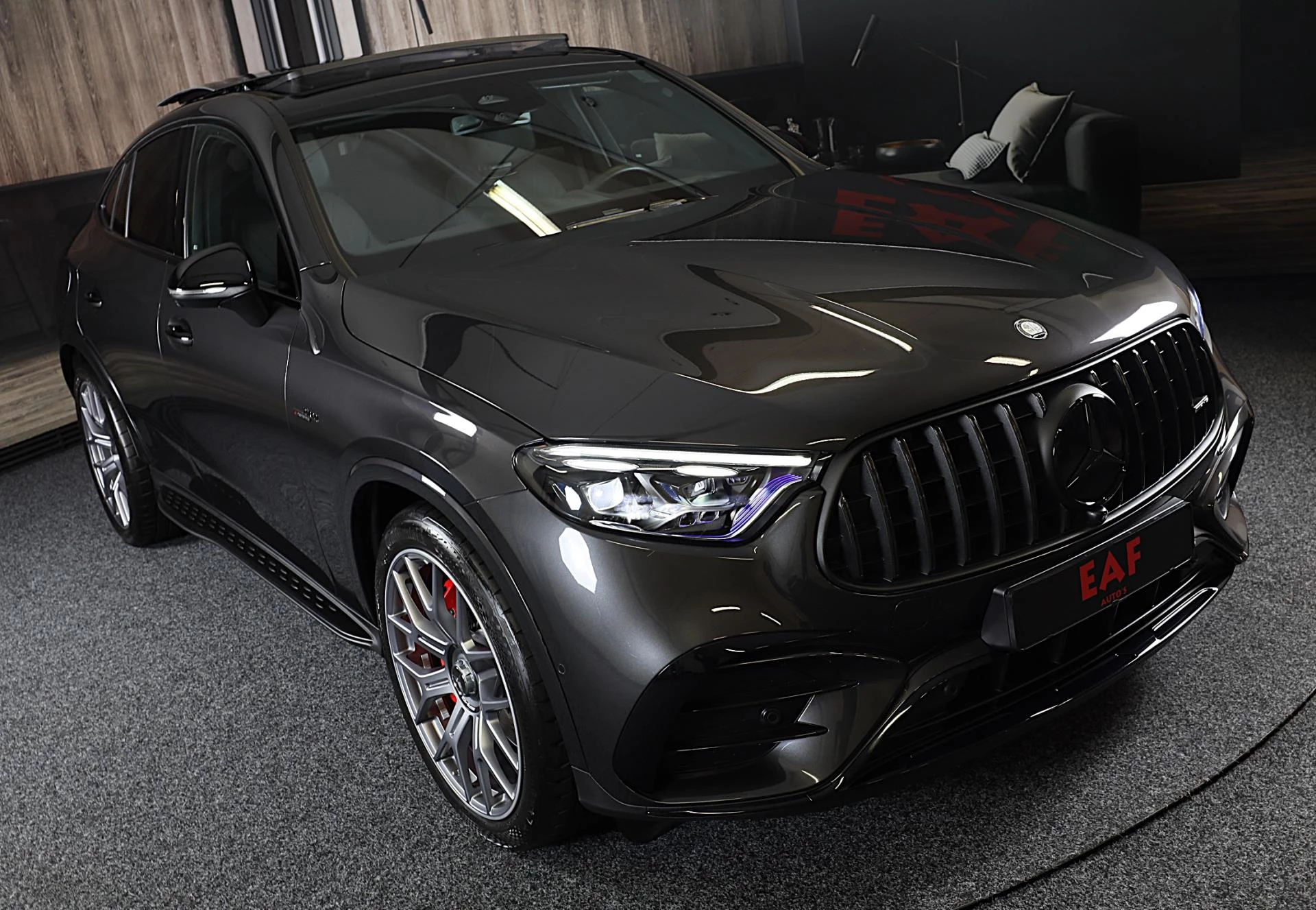 Hoofdafbeelding Mercedes-Benz GLC