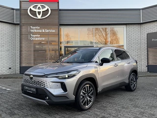 Hoofdafbeelding Toyota Corolla Cross Toyota Corolla Cross Hybrid 140 Dynamic NIEUW MODEL! STOEL/STUURVERW BLIND SPOT 18'' LM-VELGEN EL-ACHTERKLEP KEYLESS NAVI PARK-SENSOREN CAMERA CLIMA APPLE/ANDROID