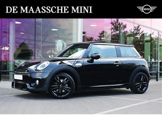 Hoofdafbeelding MINI Cooper S MINI Cooper S Hatchback JCW Trim Automaat / Panoramadak / Comfort Acces / Apple Carplay / Navigatie Plus / 17"LM-velgen