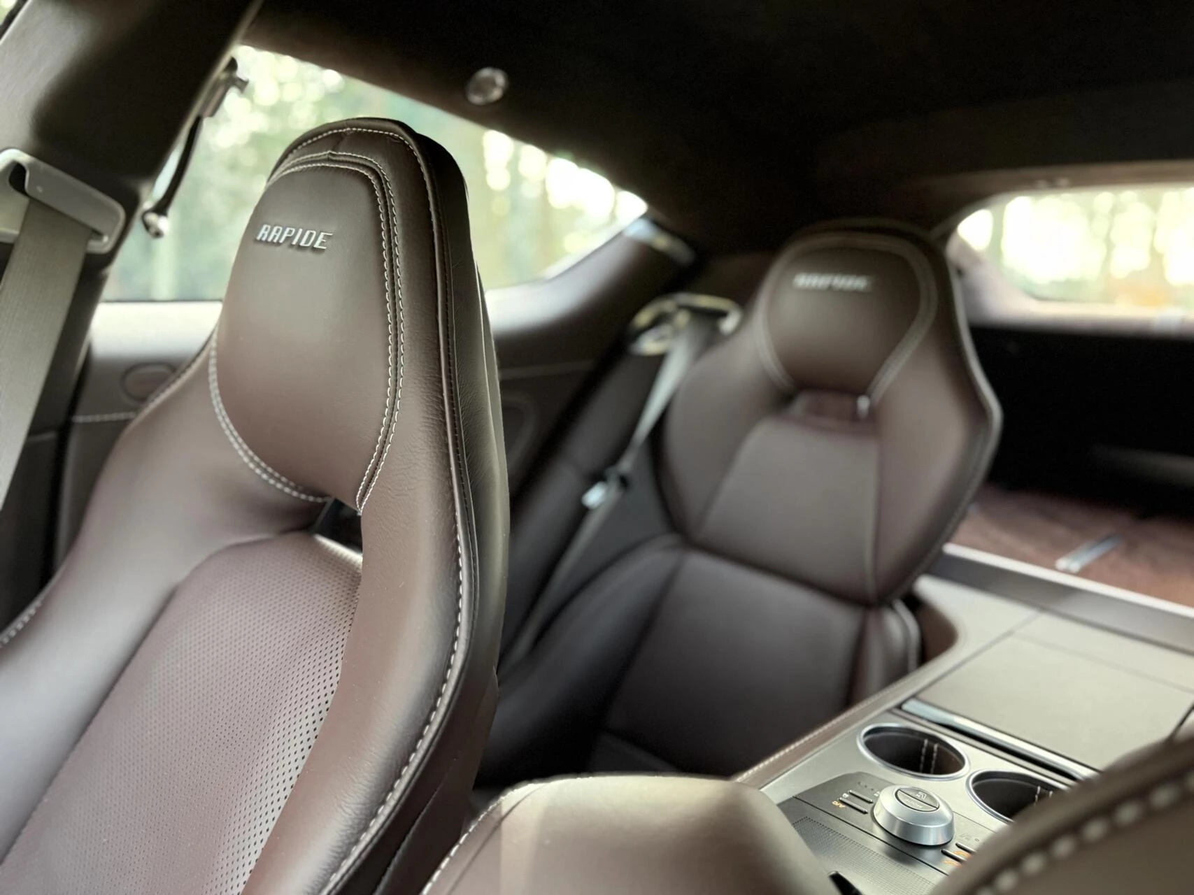 Hoofdafbeelding Aston Martin Rapide