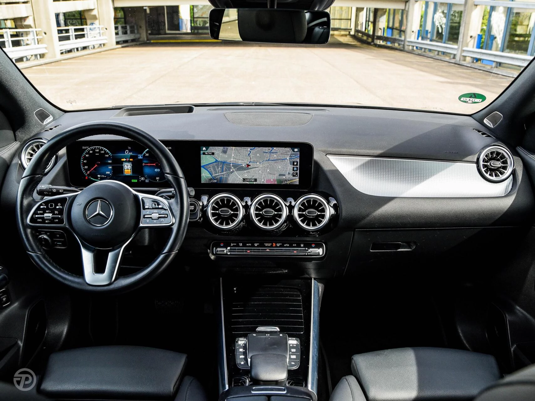 Hoofdafbeelding Mercedes-Benz EQA