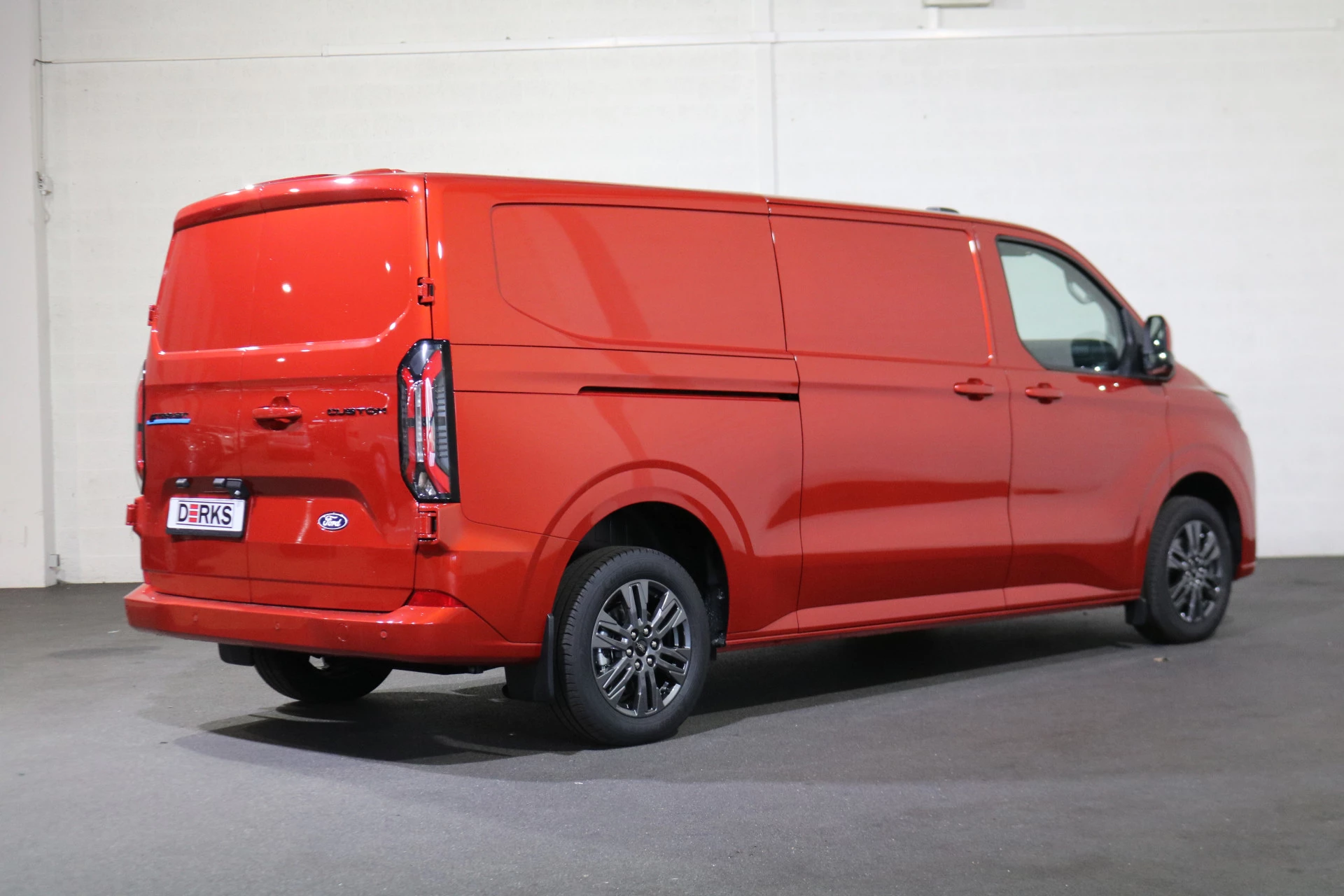 Hoofdafbeelding Ford E-Transit Custom