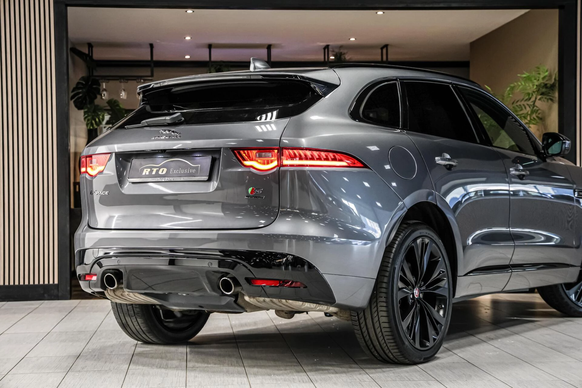 Hoofdafbeelding Jaguar F-PACE