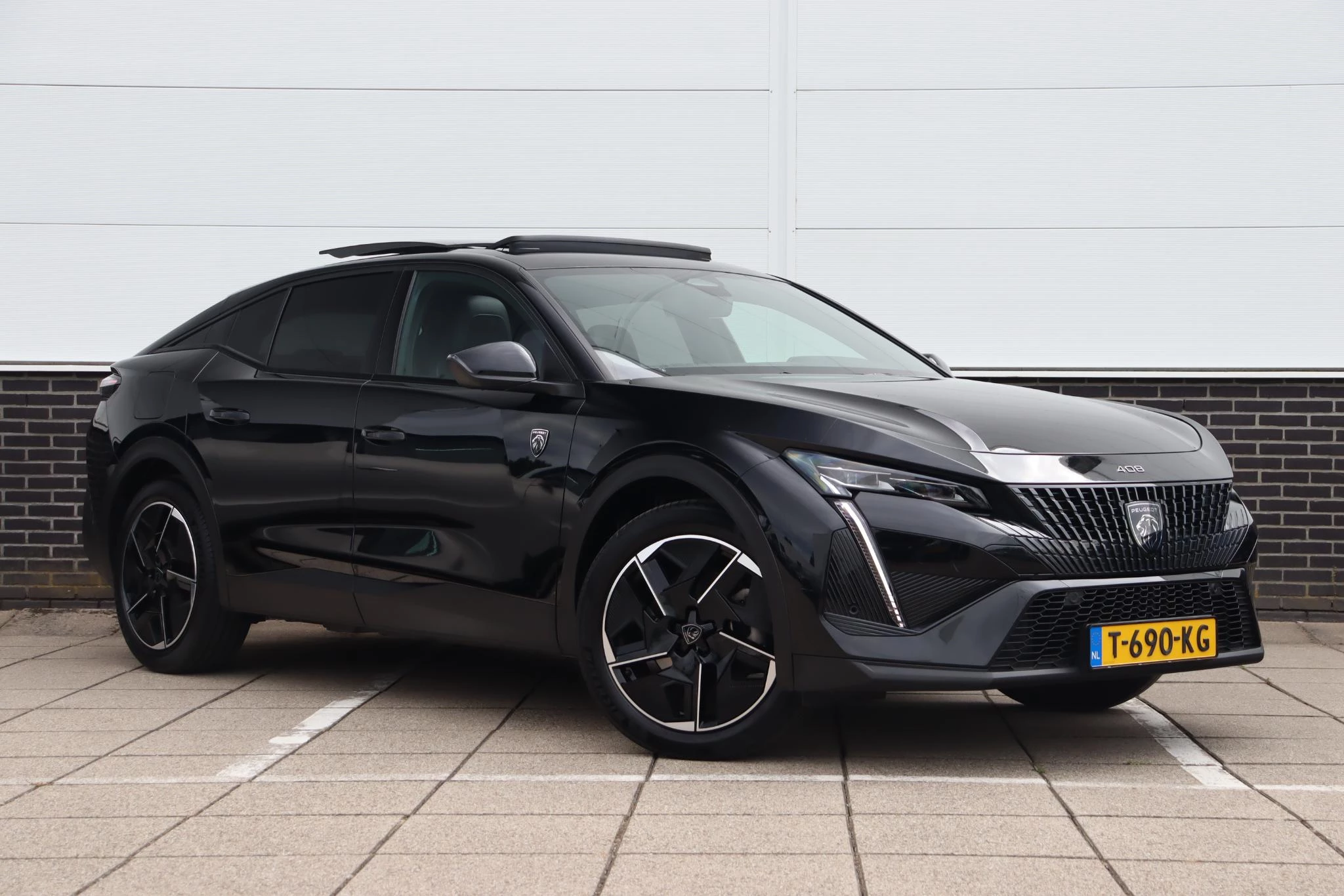 Hoofdafbeelding Peugeot 408