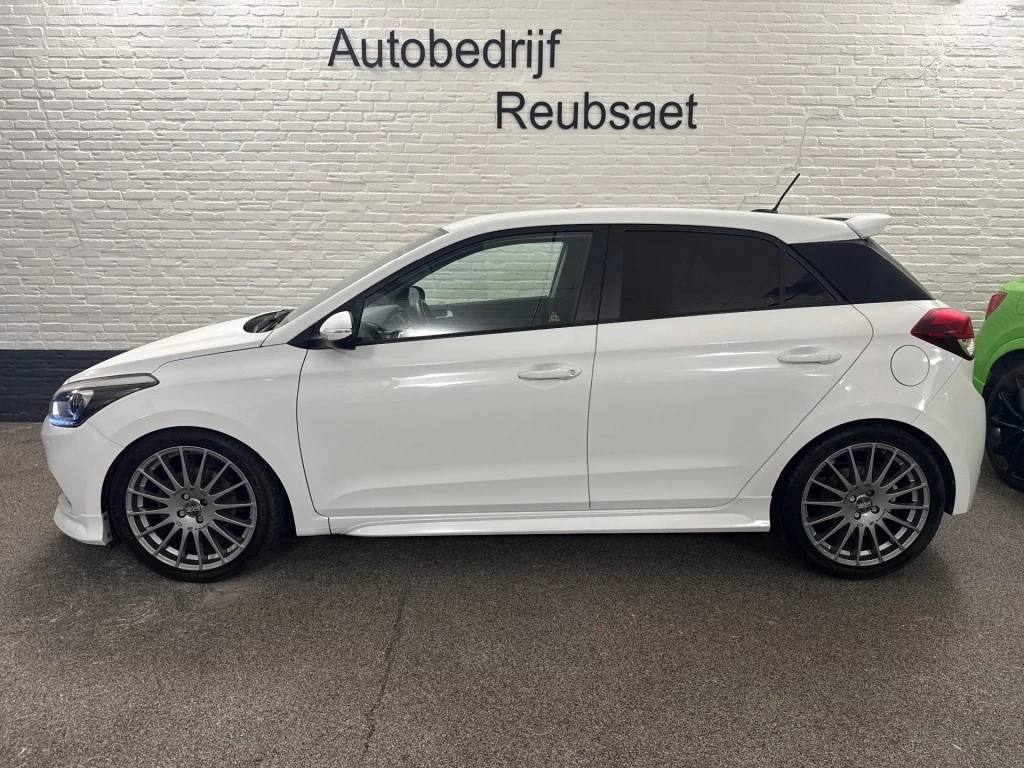 Hoofdafbeelding Hyundai i20