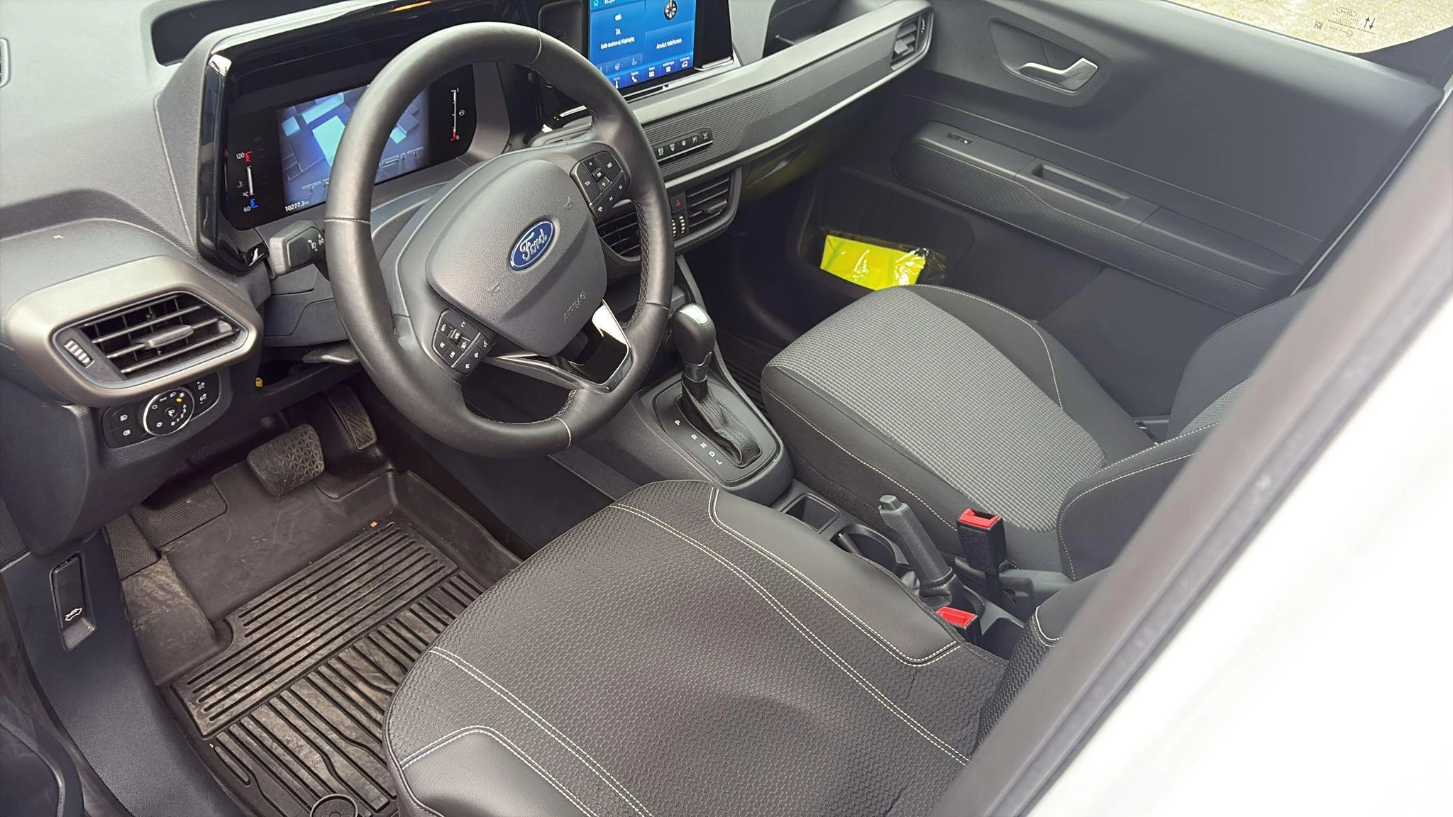 Hoofdafbeelding Ford Transit Courier