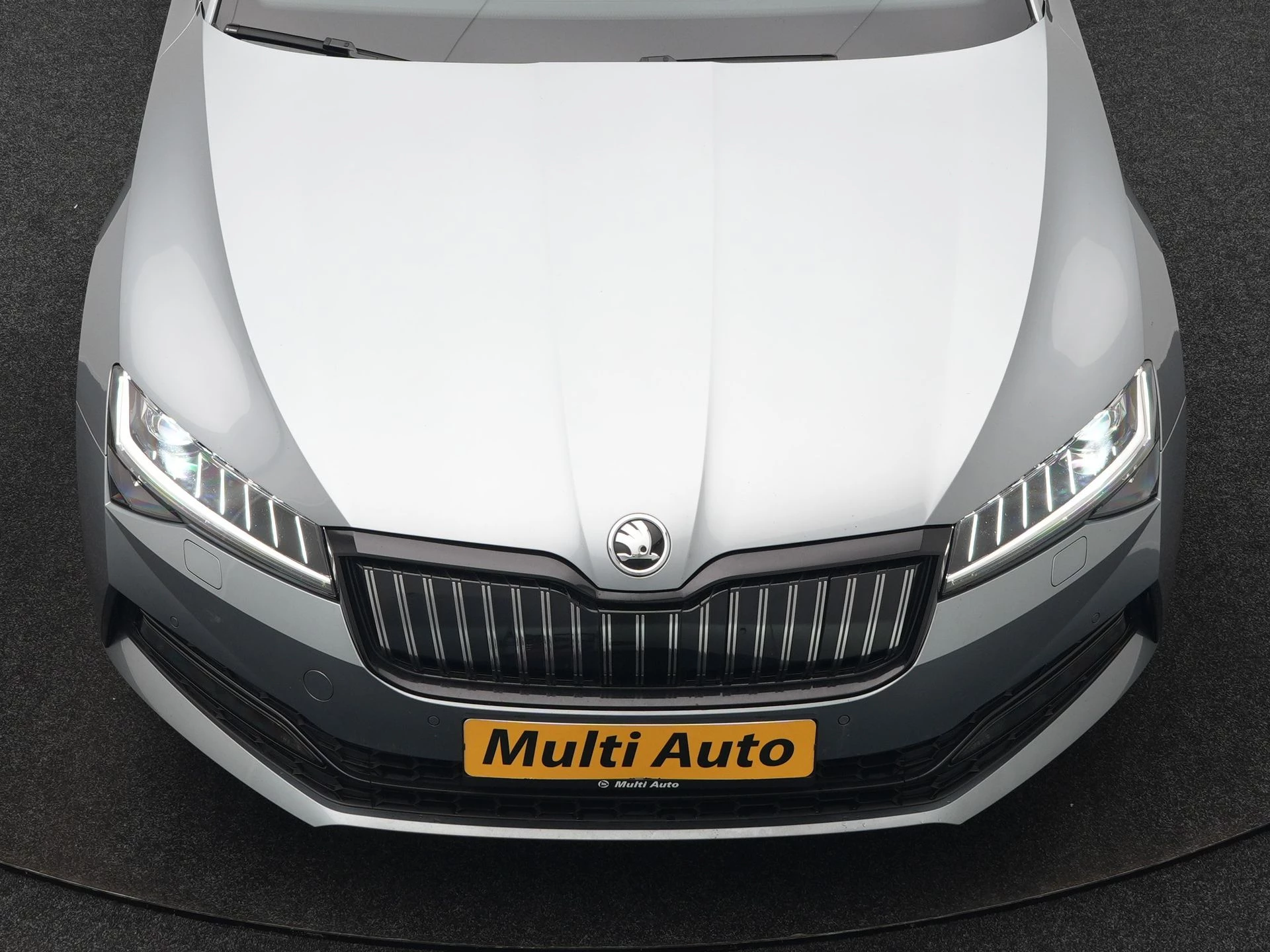 Hoofdafbeelding Škoda Superb