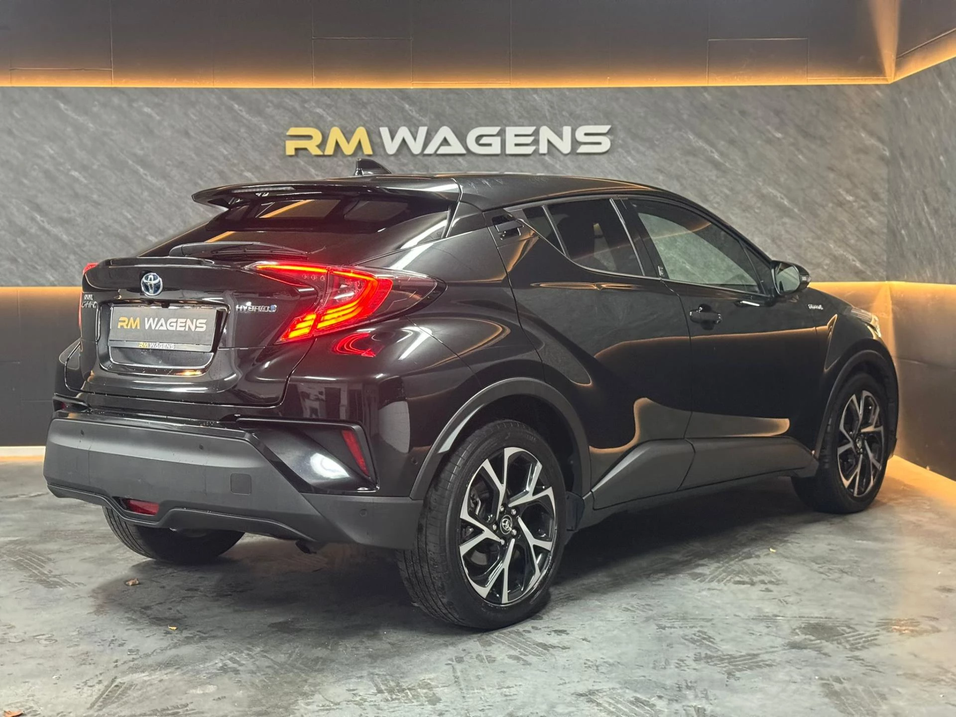 Hoofdafbeelding Toyota C-HR